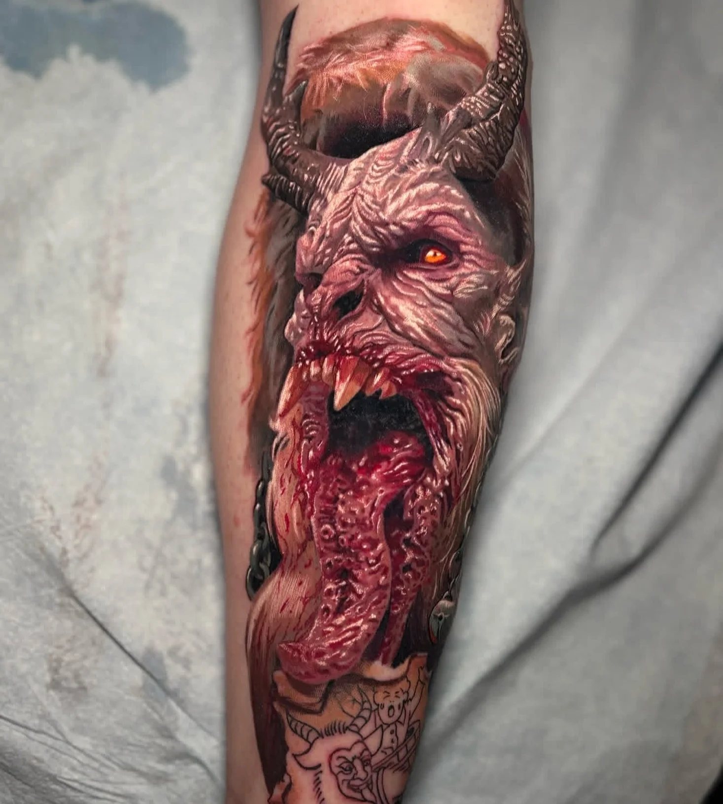 &ldquo;Straight out of your nightmares 👹
Crazy horror realism piece by Mike Carro @mcarrotattoo at Undead Tattoo.
The textures, depth, and detail on this one are absolutely wild.

Long Island horror tattoos done different.
Would you wear something l