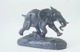 Bronze statue of an elephant