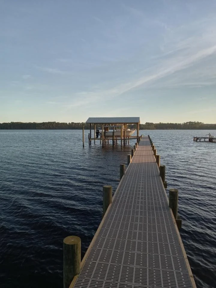 dock1.jpg