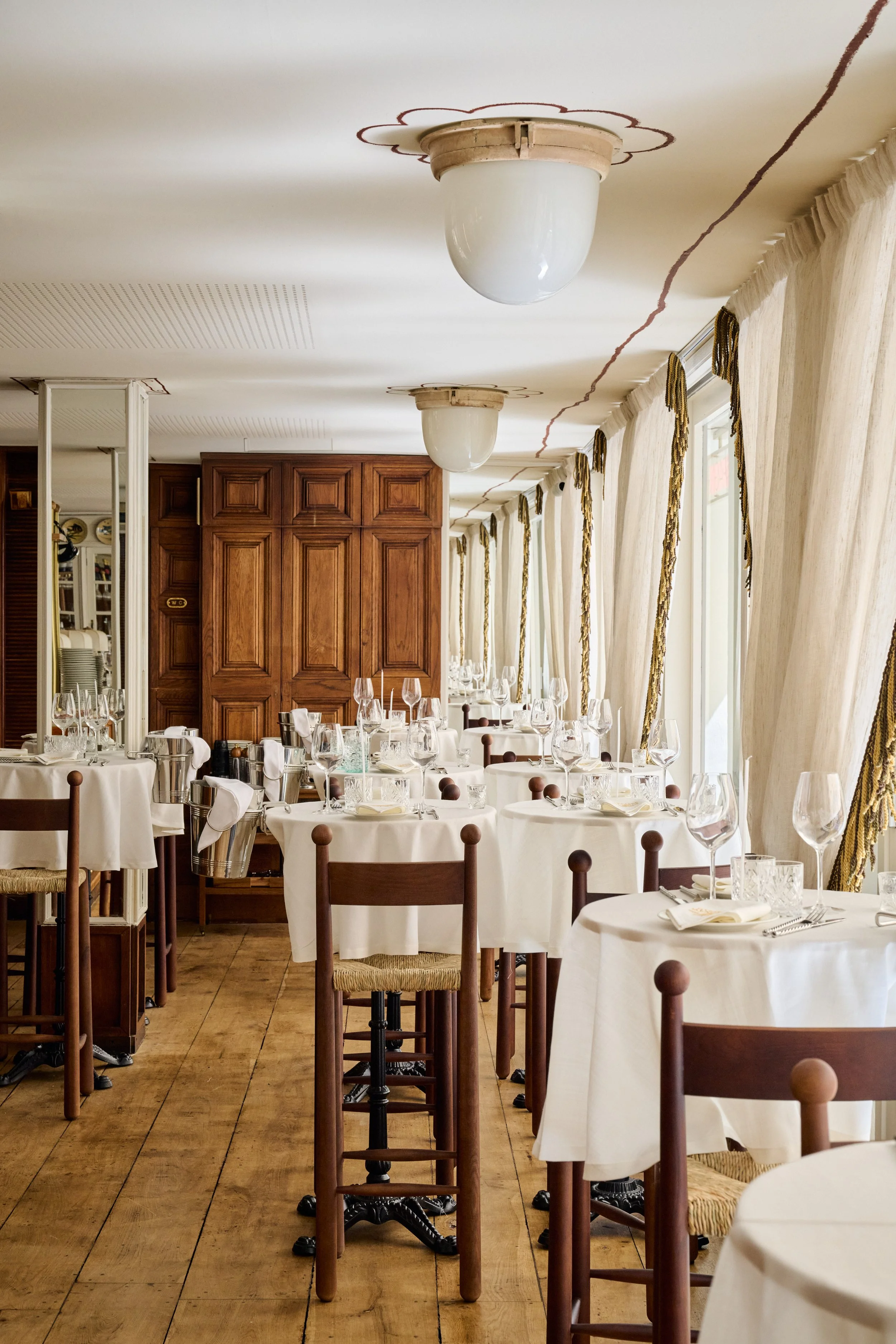 Oysters Menorca restaurant space