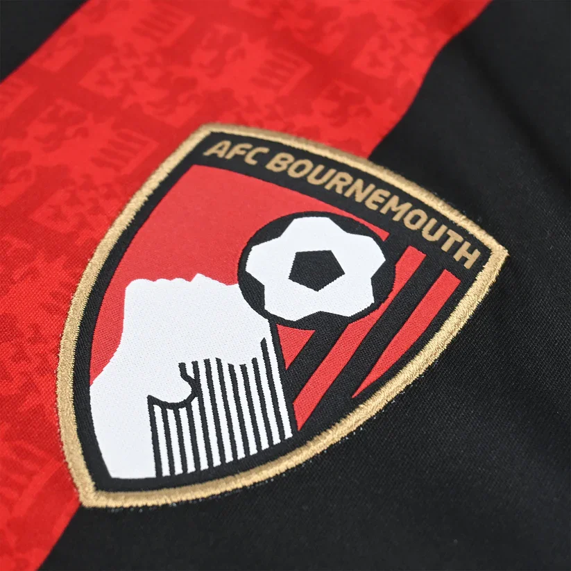 HOME26MNSHIRT-3.webp