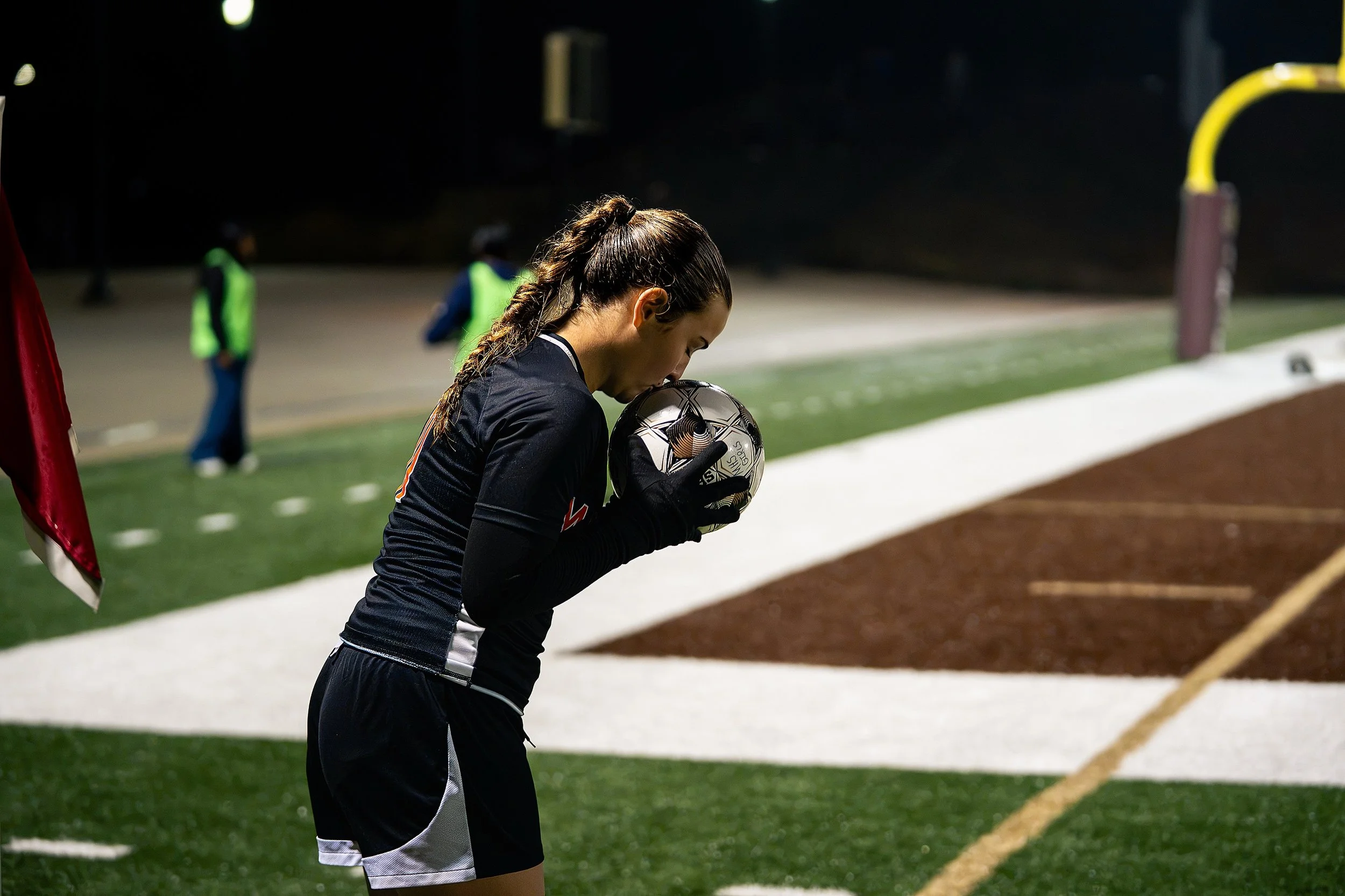 Under the Lights⚽️

#minnesotasoccer #mnsoccer #mnsports #fifa #football