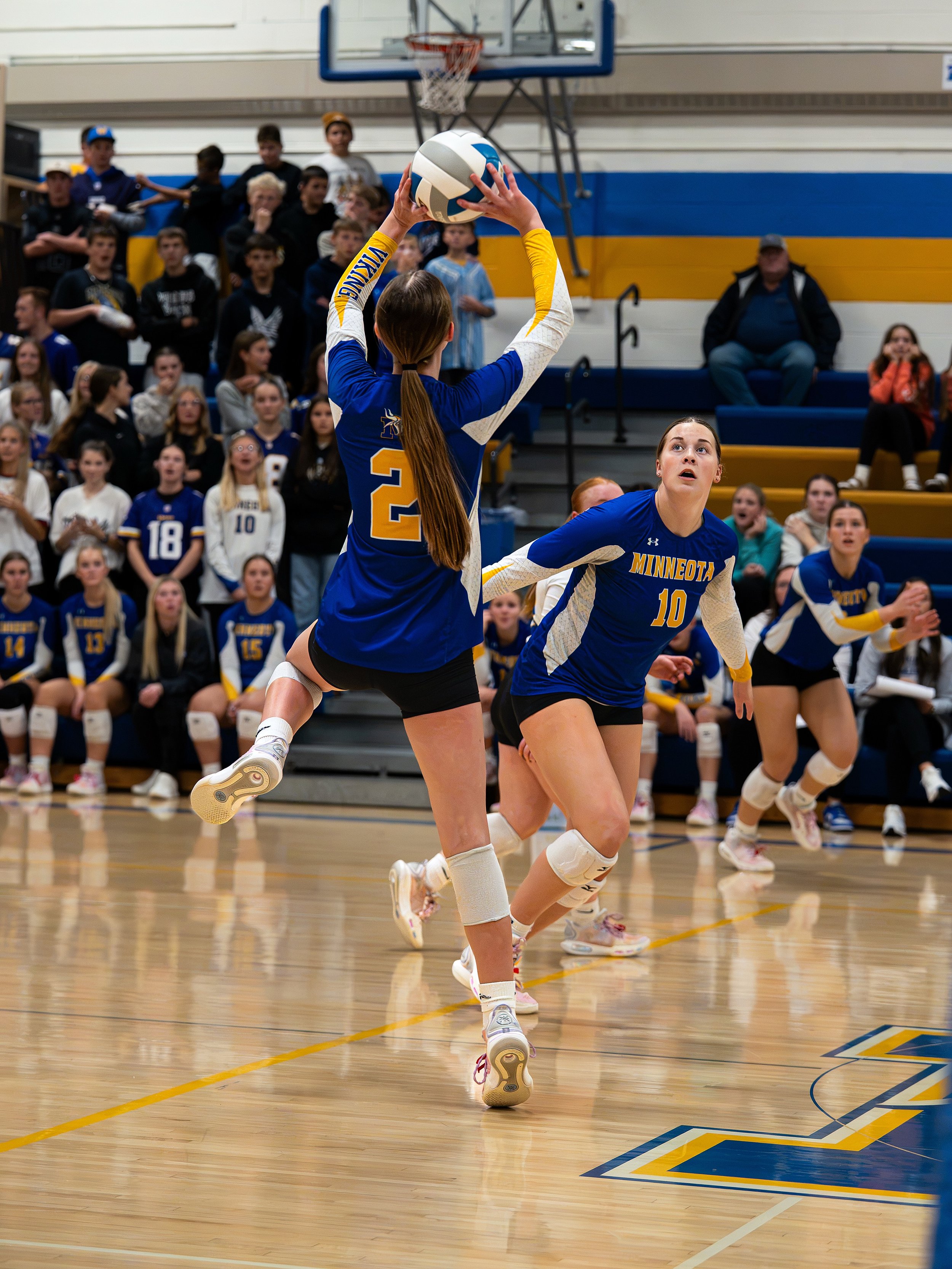 Minneota vs. CMCS Conference Title early frames.

#volleyball #minnesotavolleyball #mnvb #mnsports #mnvolleyball