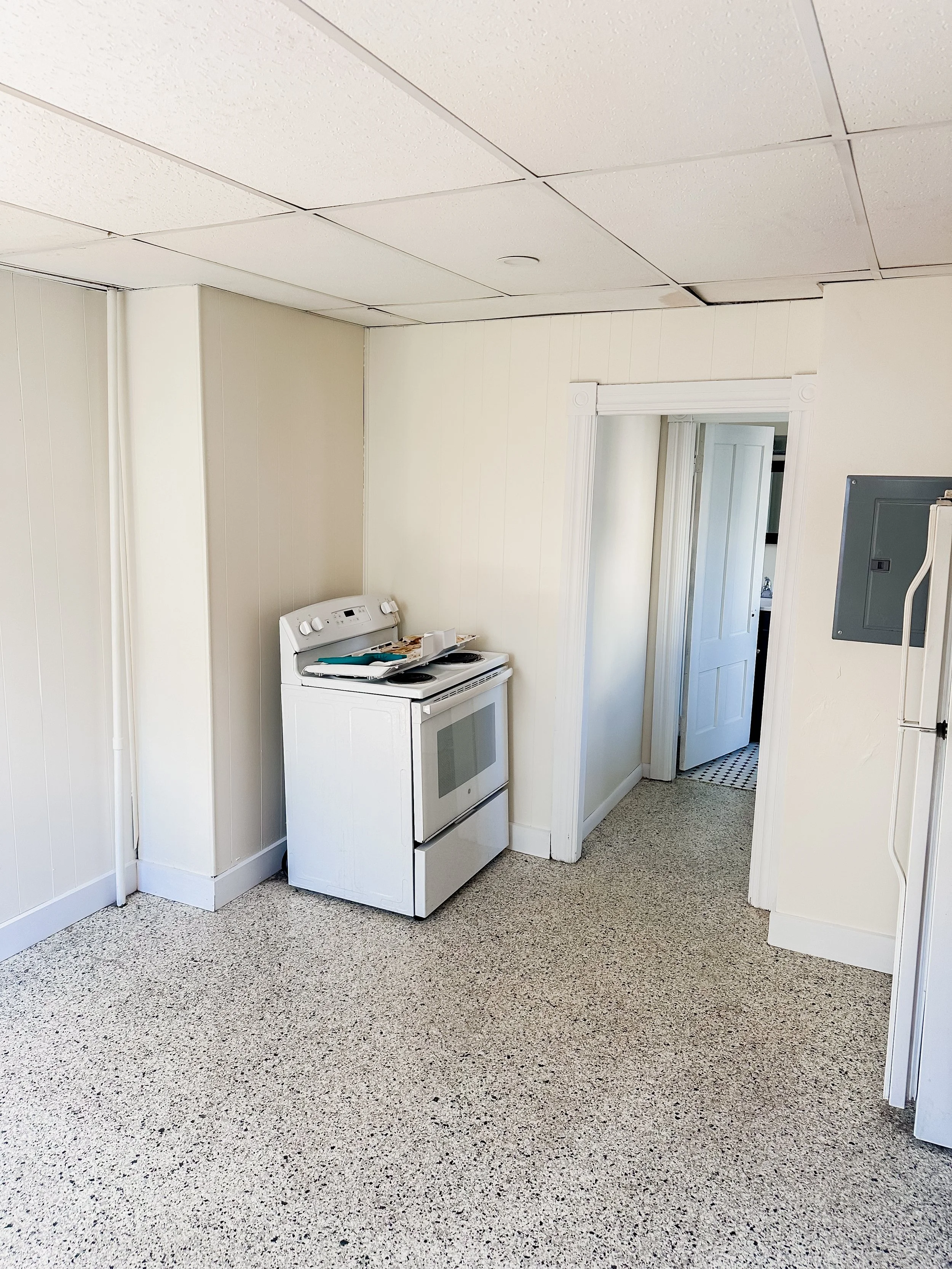 apartment-turnover-clean-kitchen-rental-prep-worcester-ma