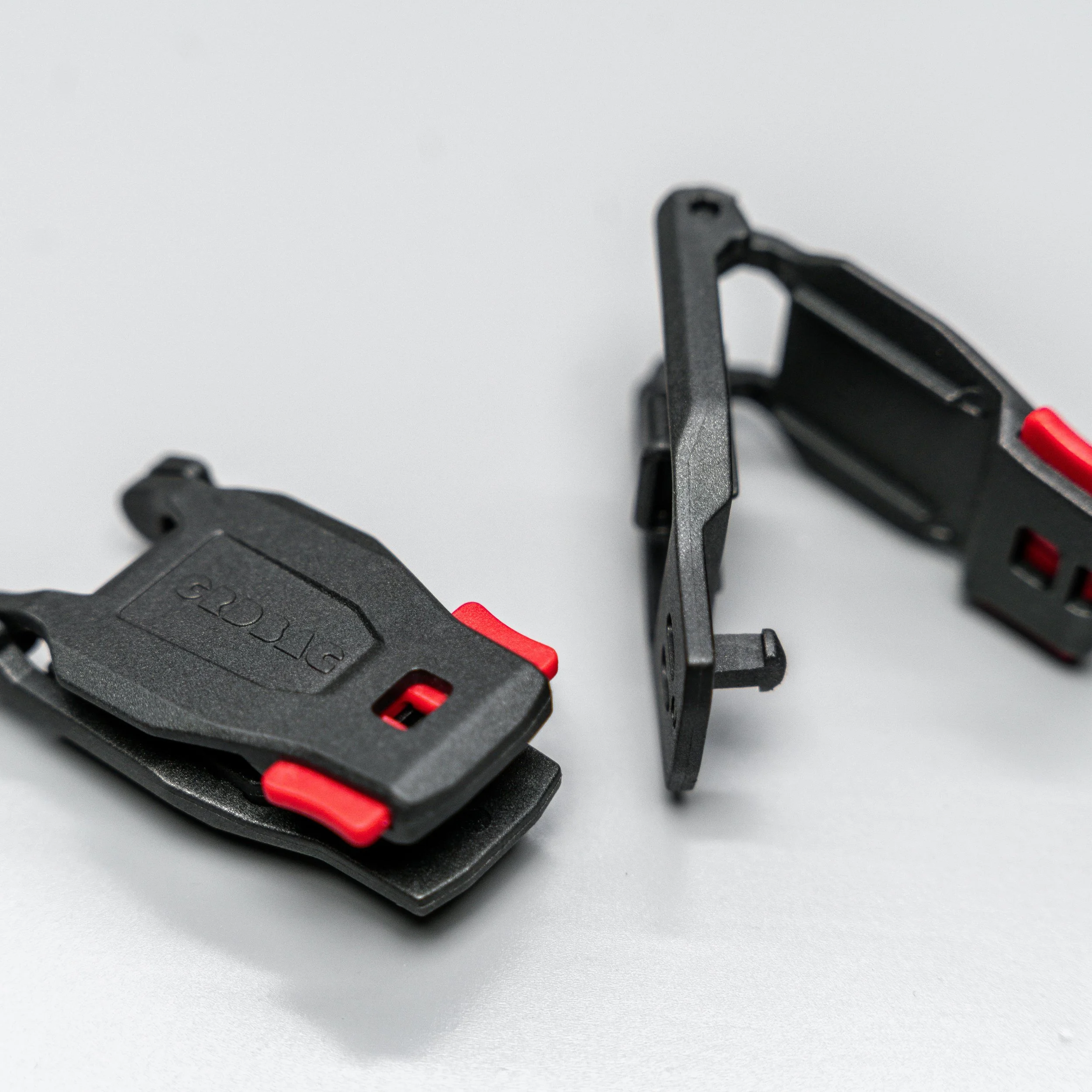 CRD_ACC_054_crdbag_maglock-molle_2p_black_photo_02.jpg