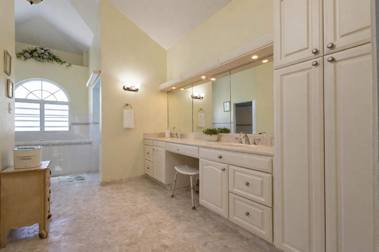 Master Bath 3.png