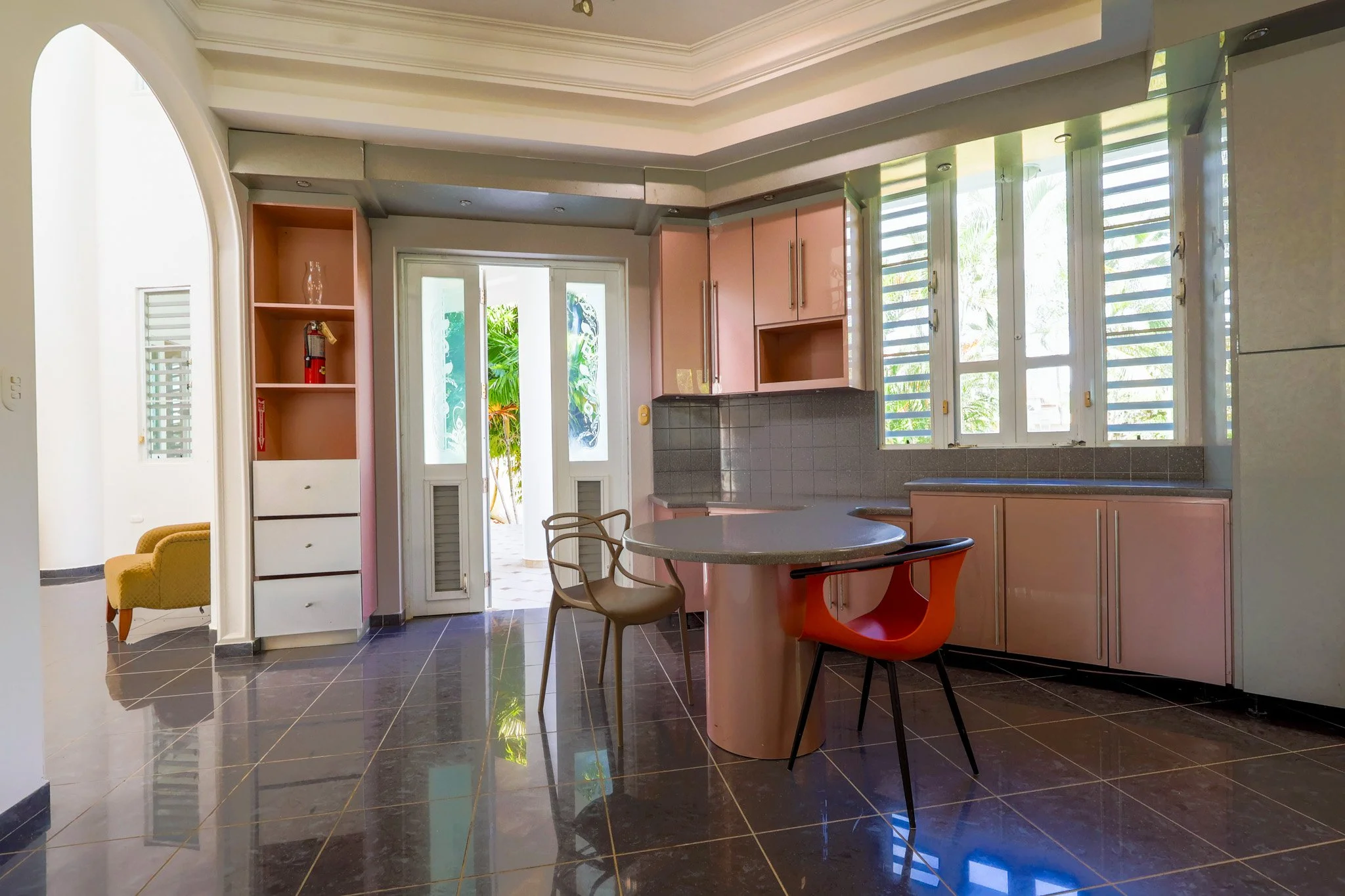 White Mansion Lighter-14.jpg