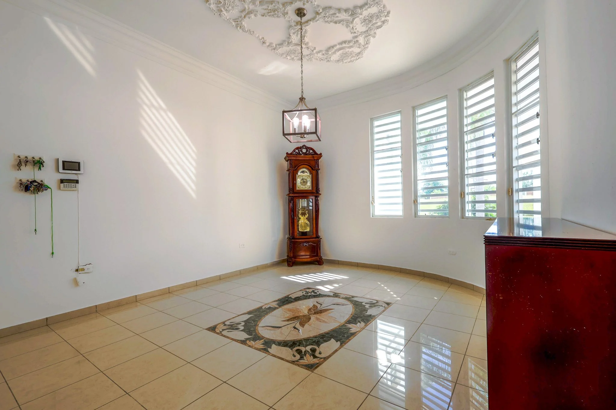 White Mansion Lighter-10.jpg