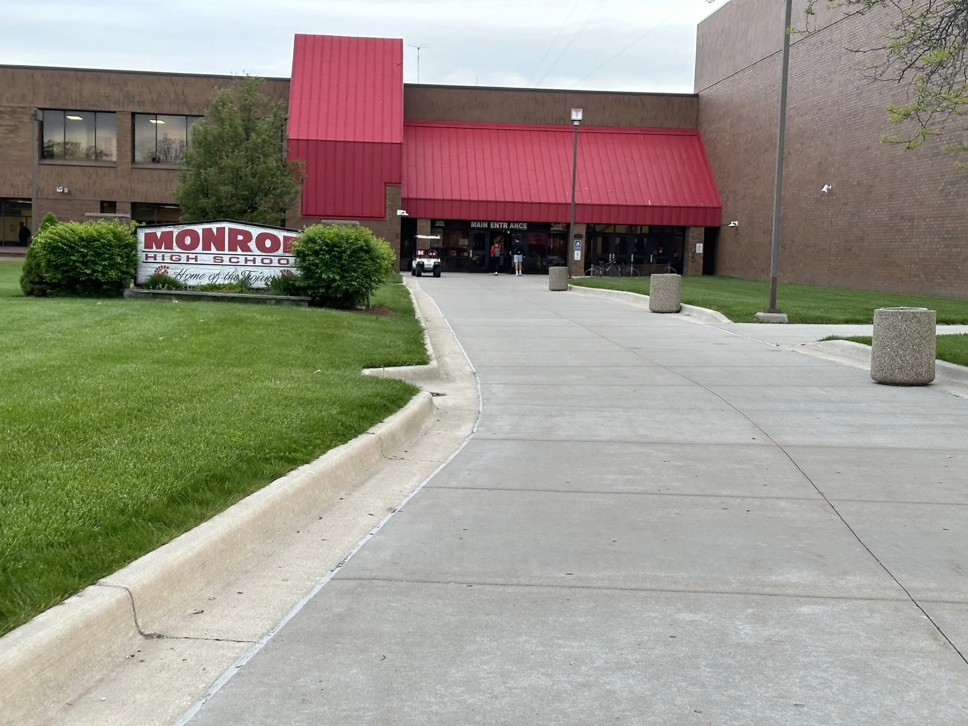 Monroe High School.jpg