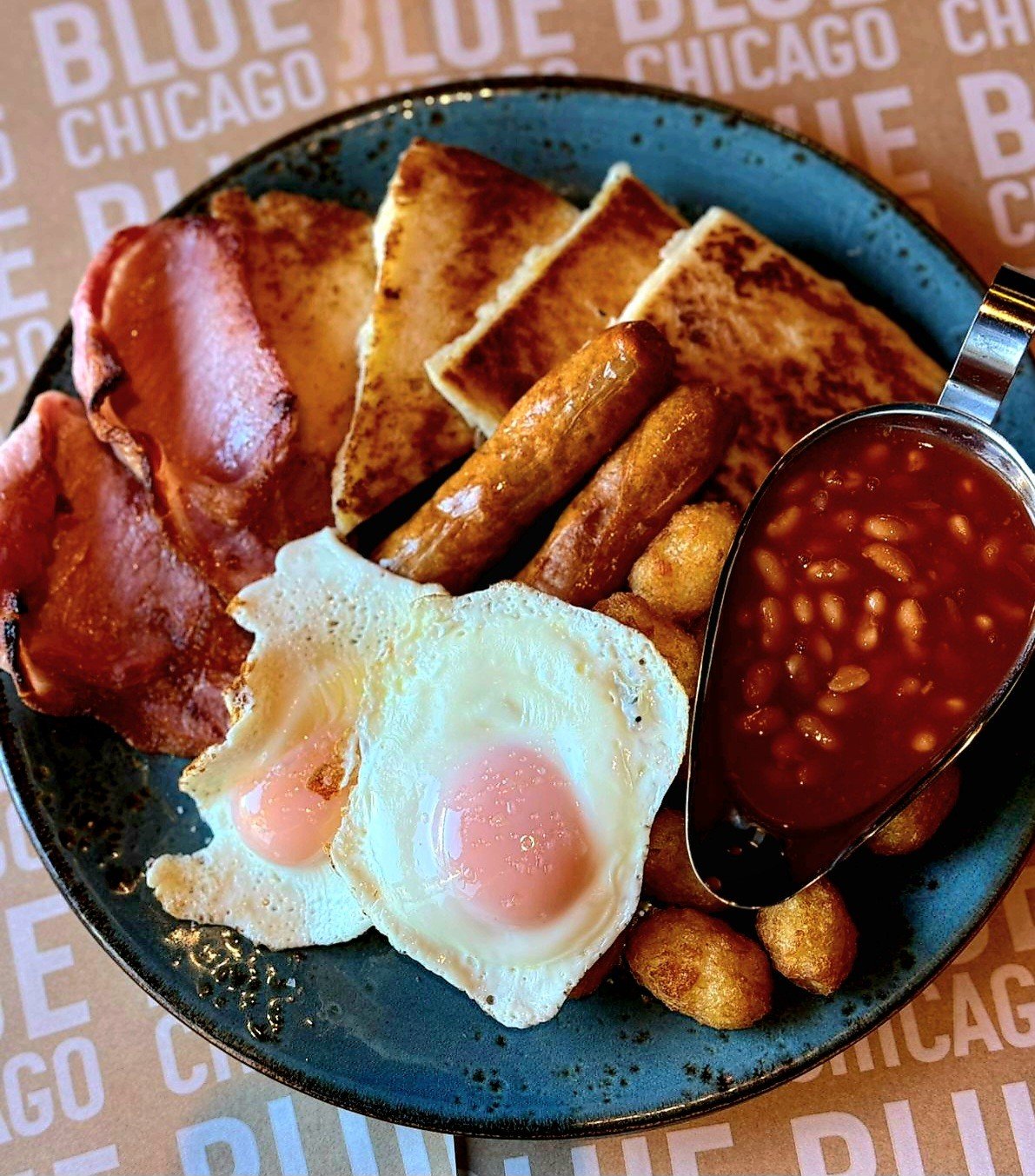 🥓🍳 THE FRY 🍳🥓

IS AVAILABLE FROM OUR BRUNCH MENU EVERY DAY FROM 12PM UNTIL 4PM 👌

2 sausages, 2 bacon, 2 eggs, hash brown, potato bread, soda bread and baked beans 😋

OPEN FROM 12-LATE EVERYDAY 

NO NEED TO BOOK

02890 482771