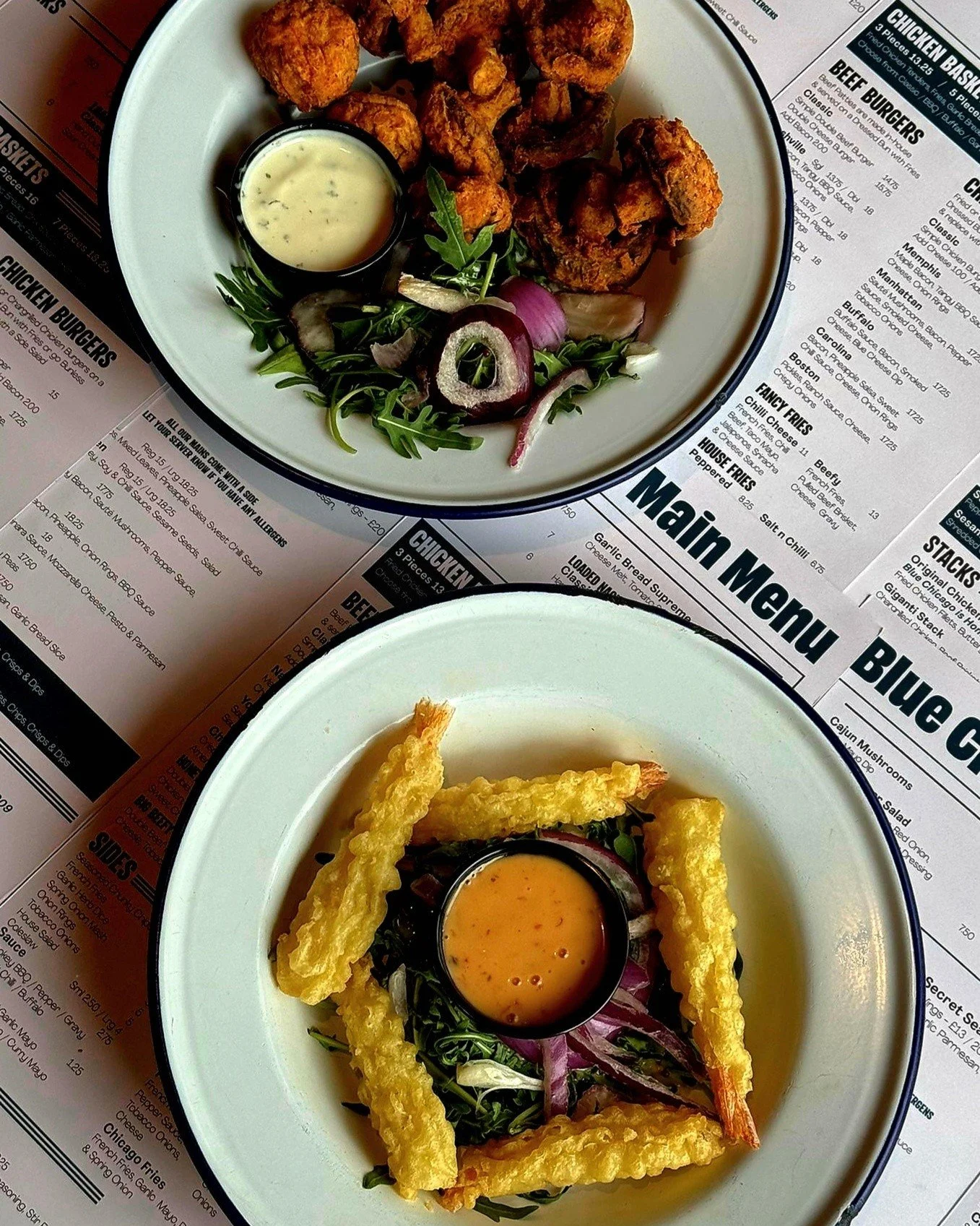 🍤 Gorgeous starters available from our daily menu including some stunning new dishes like the ✨️crispy prawn✨️ starter 😋 

We're open from 12-LATE every day and there's no need to book 👌

Just come on down and we'll grab you a table at the door 😉