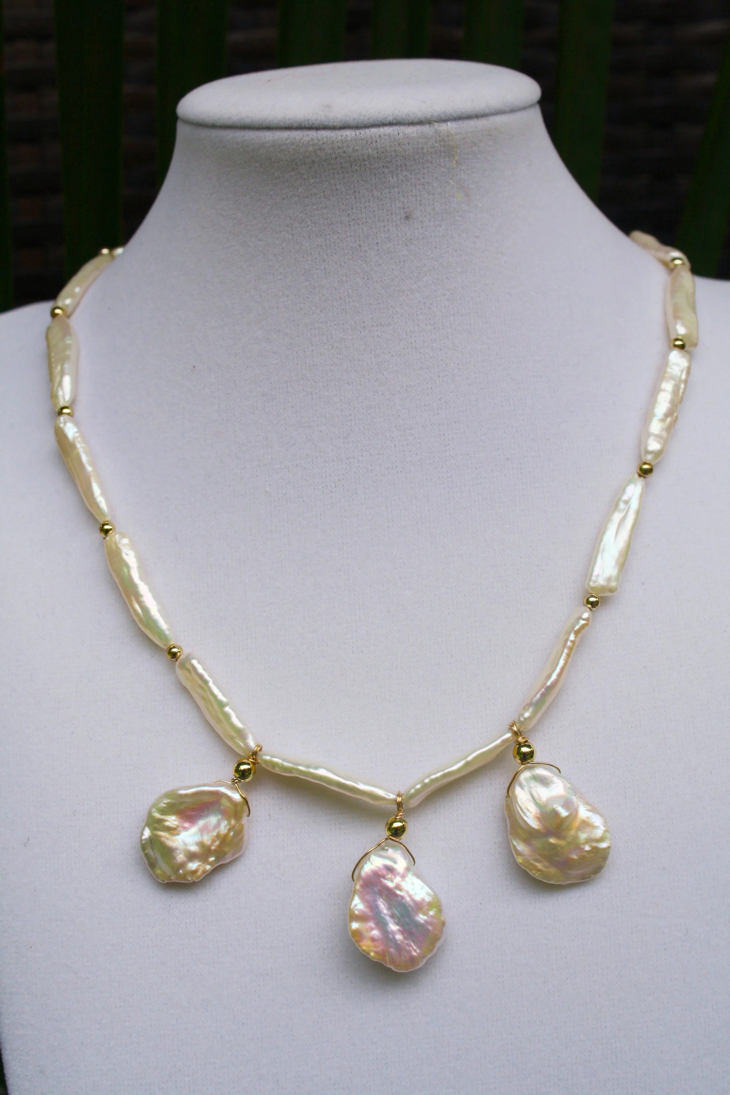 Biwa & Leaf Keshi Pearls