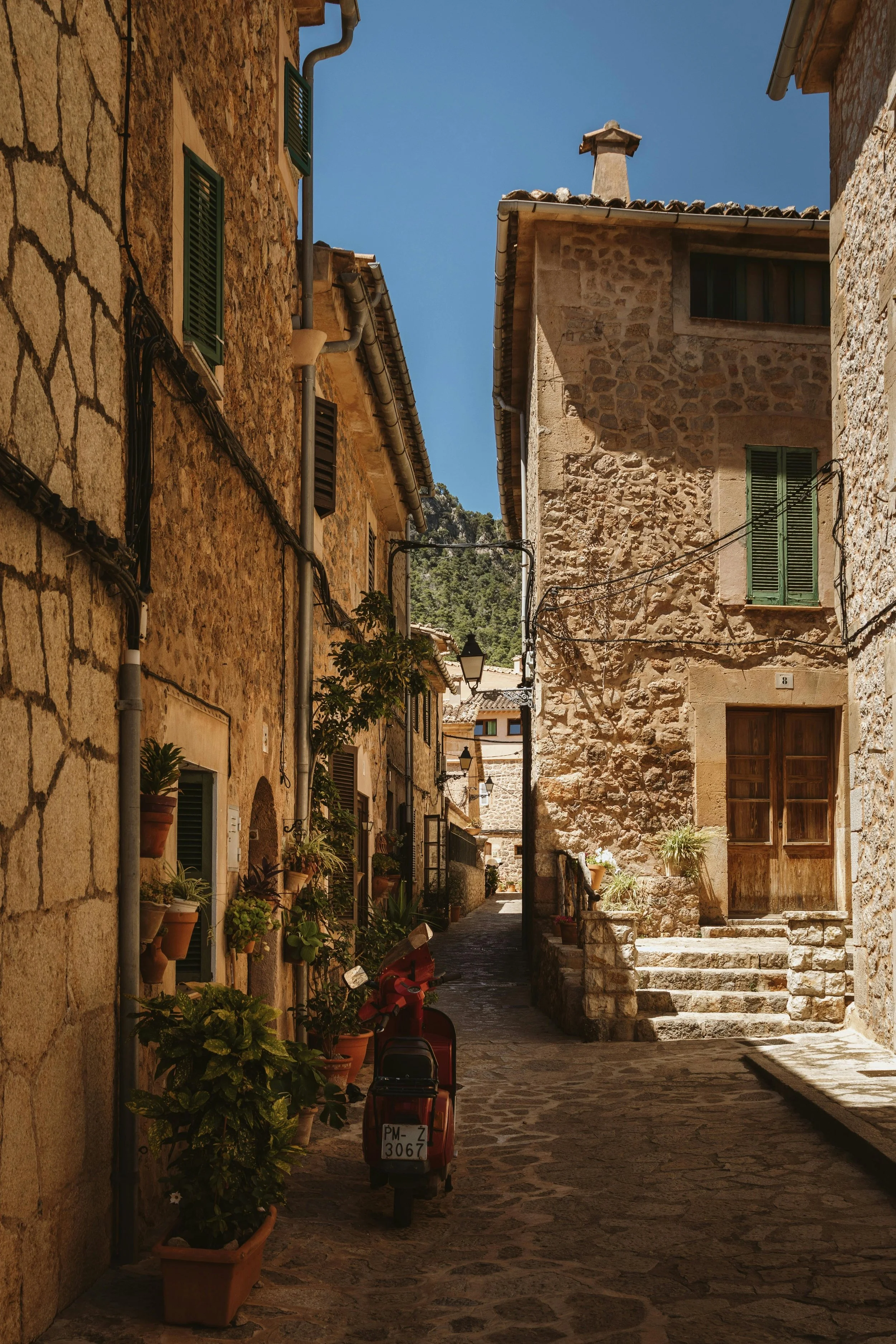 The Best Time to Honeymoon in Italy: A Month-by-Month Guide for 2026