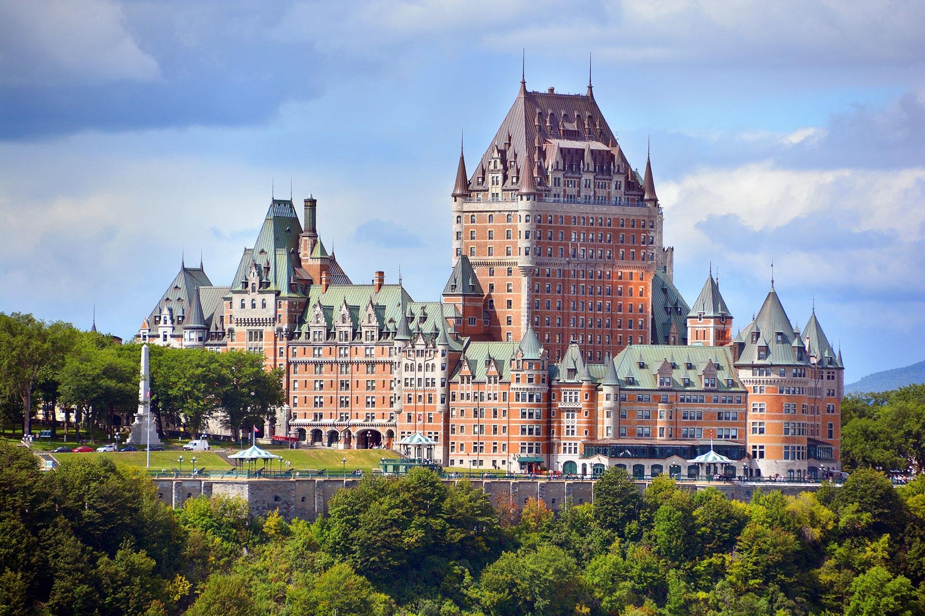 What does a honeymoon in Quebec City actually cost in 2026?