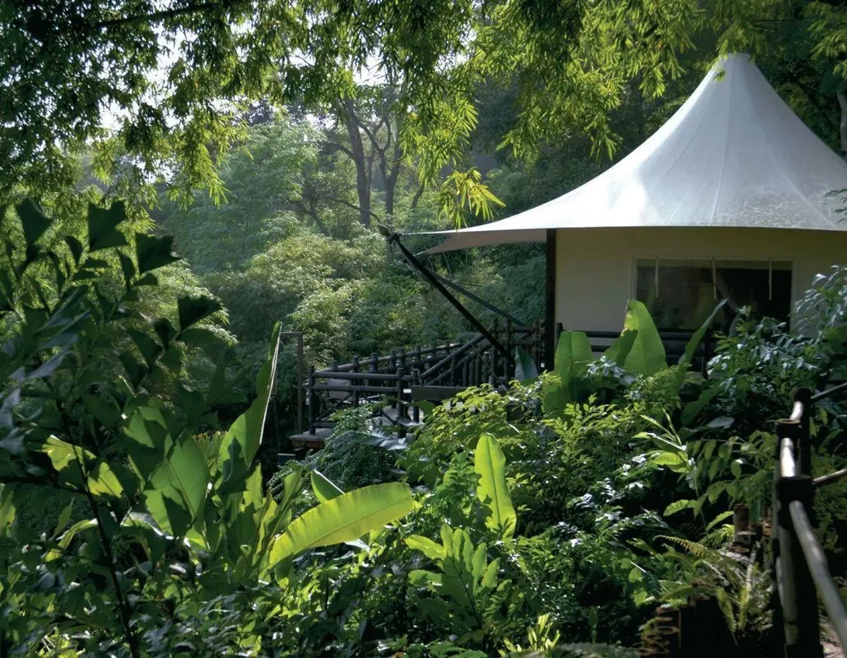 luxury adventure travel