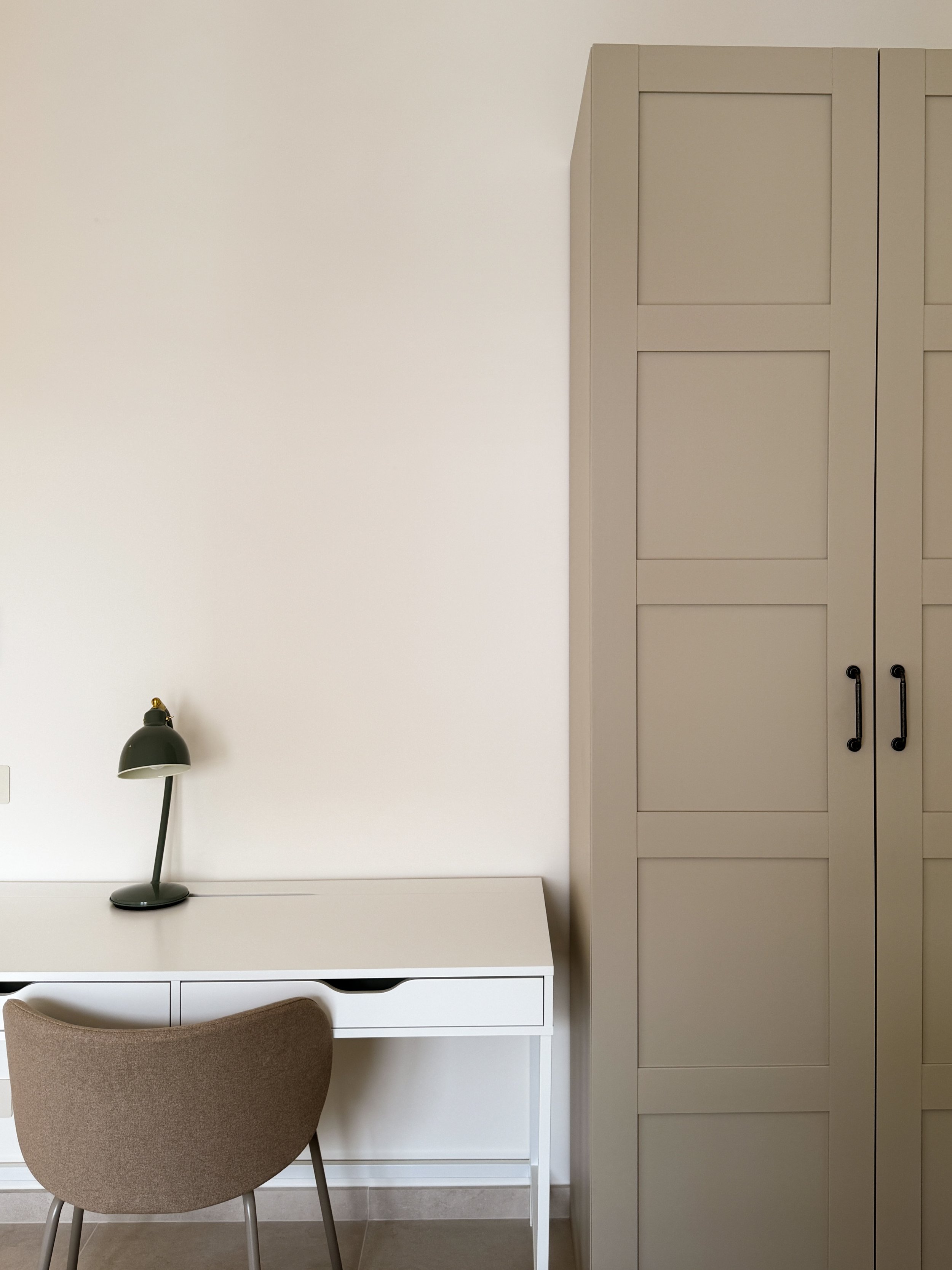 Bedroom Desk & Wardrobe
