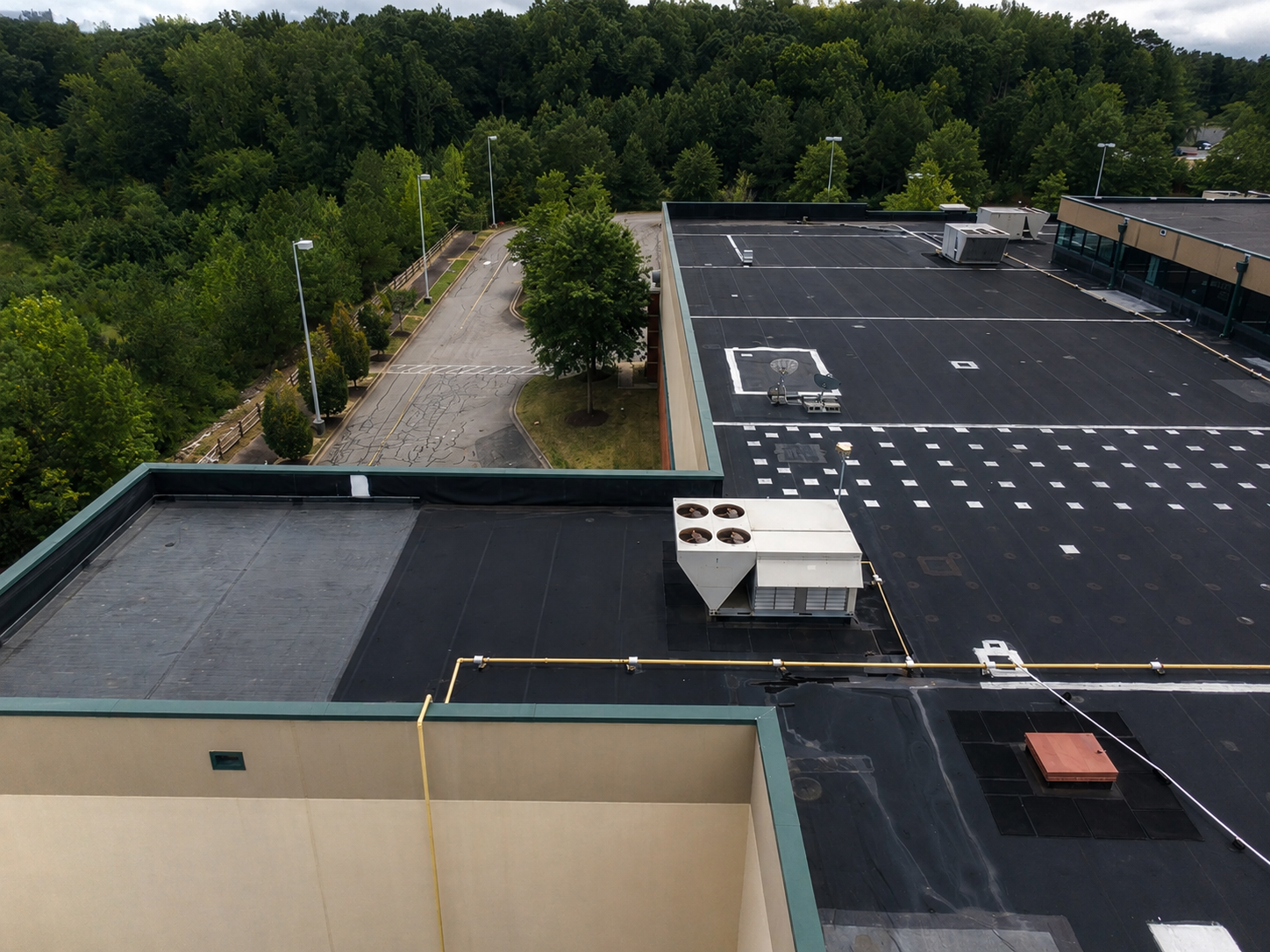 Commercial-Roof-Example-2.png