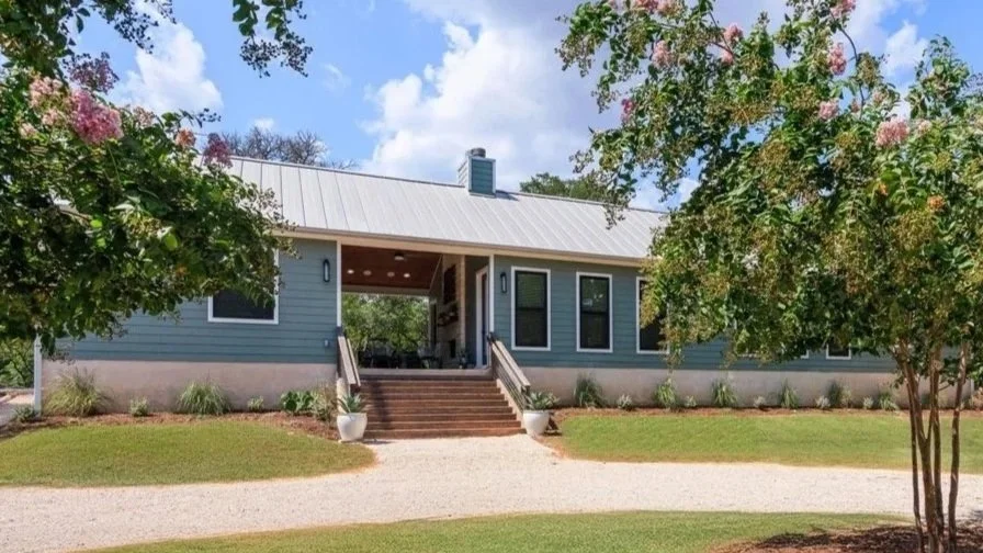 Home for Sale in Wimebrley TX | 4 B 4.5 Bath | $998000