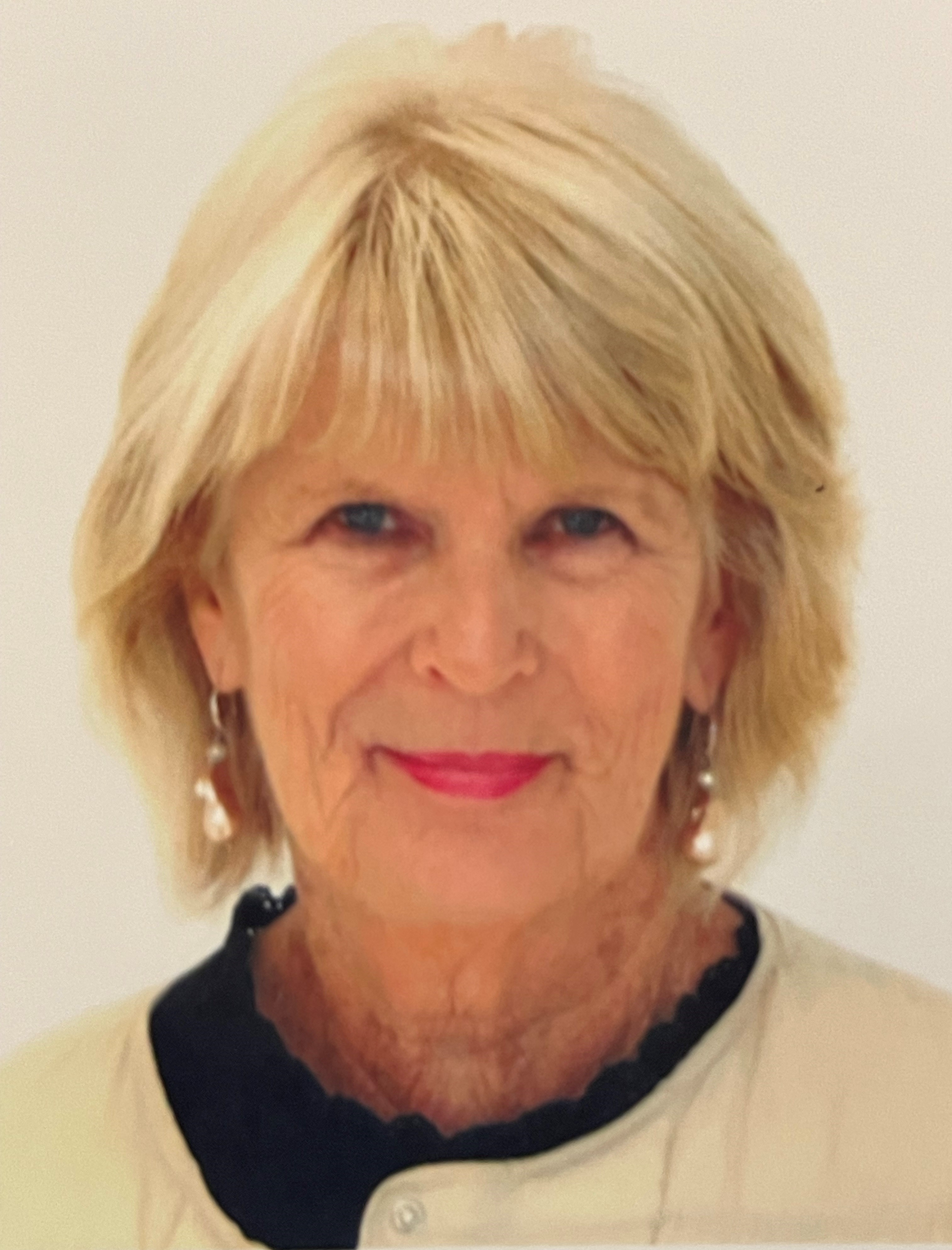 Home for Sale in Wimebrley TX | 4 B 4.5 Bath | $998000