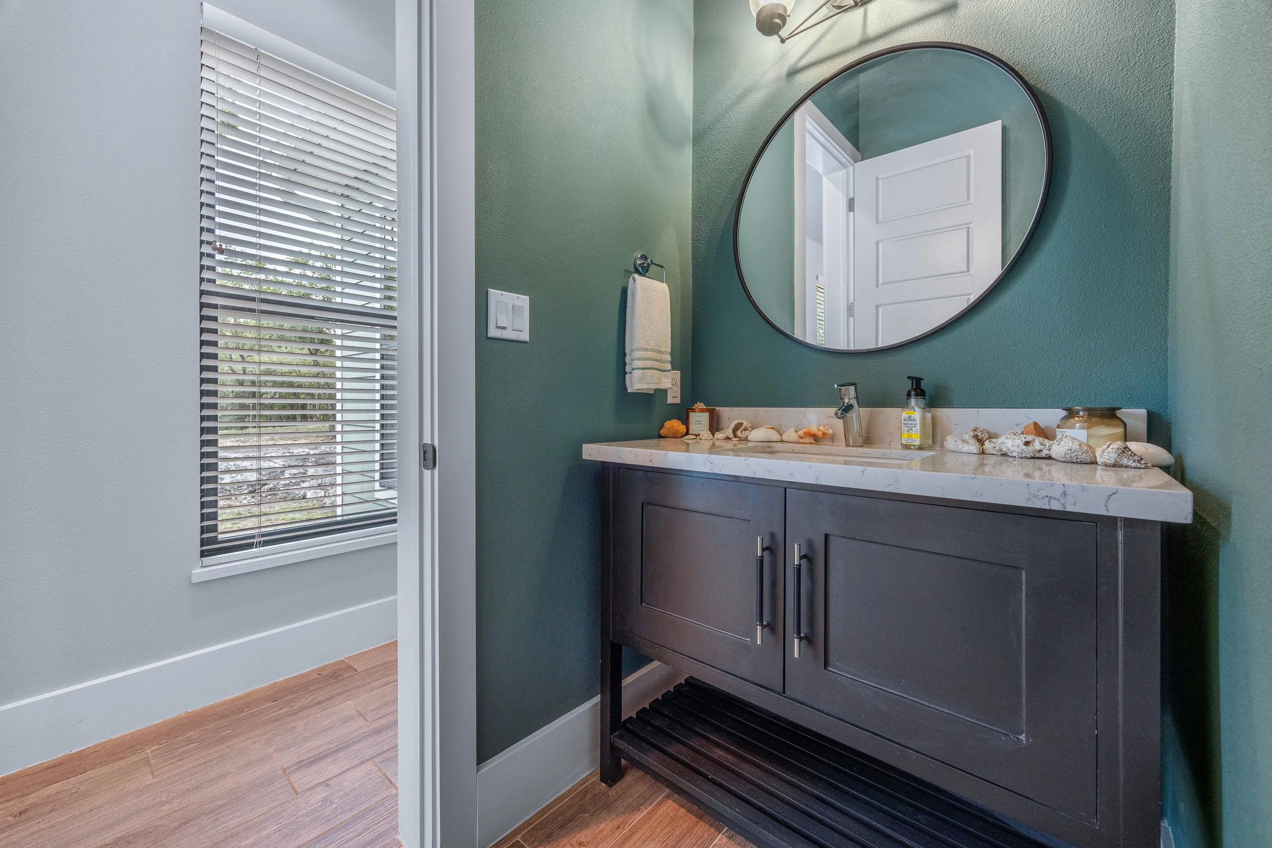 Luxury Home for Sale in Texas Hill Country  - 104 River Road Circle, Wimberley, TX -  Powder Room 