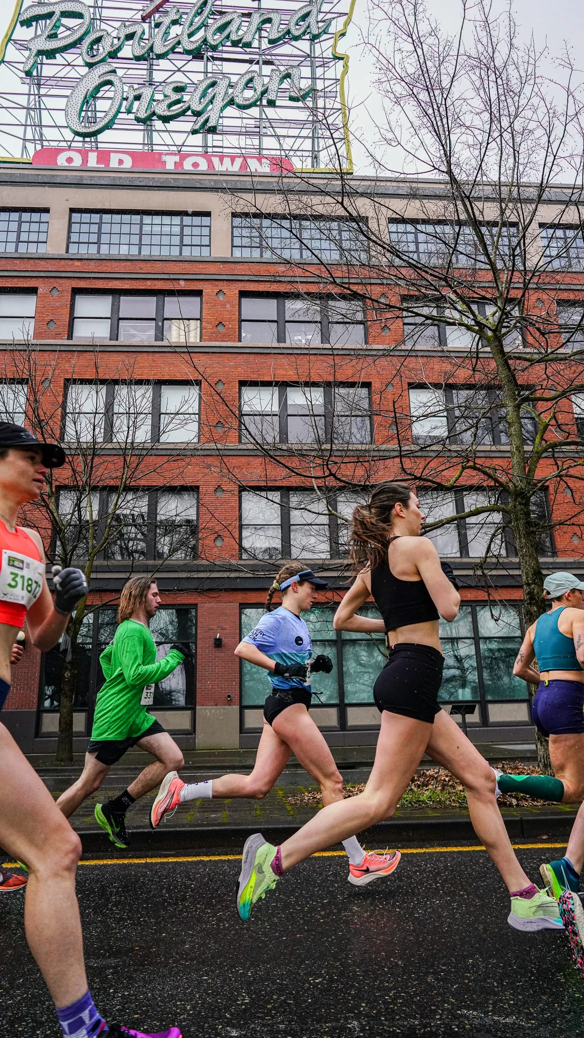 Physical therapy and strength training for runners