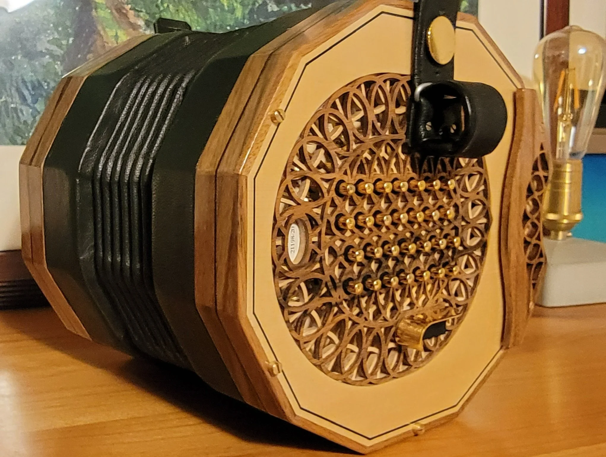 Parnassus concertina made by Wakker Concertinas in 2021