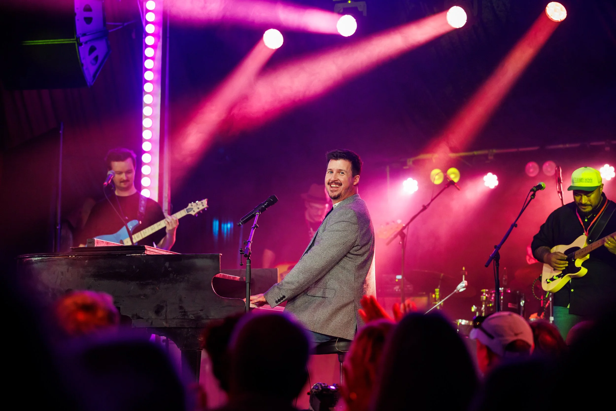 20260627-MusicOfBillyJoel-somefx-1029.jpg