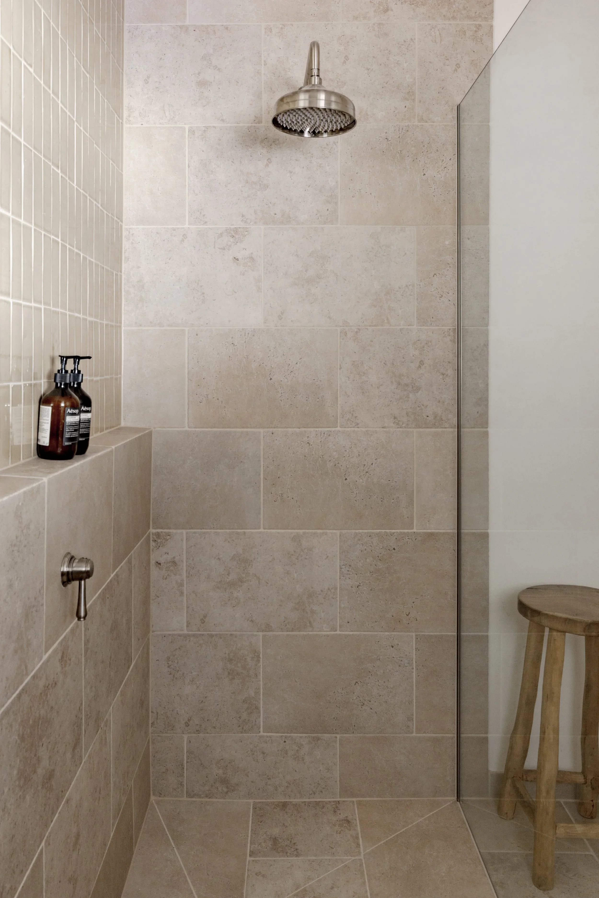 Sunday-James-Annies-bathroom+(2+of+6).webp