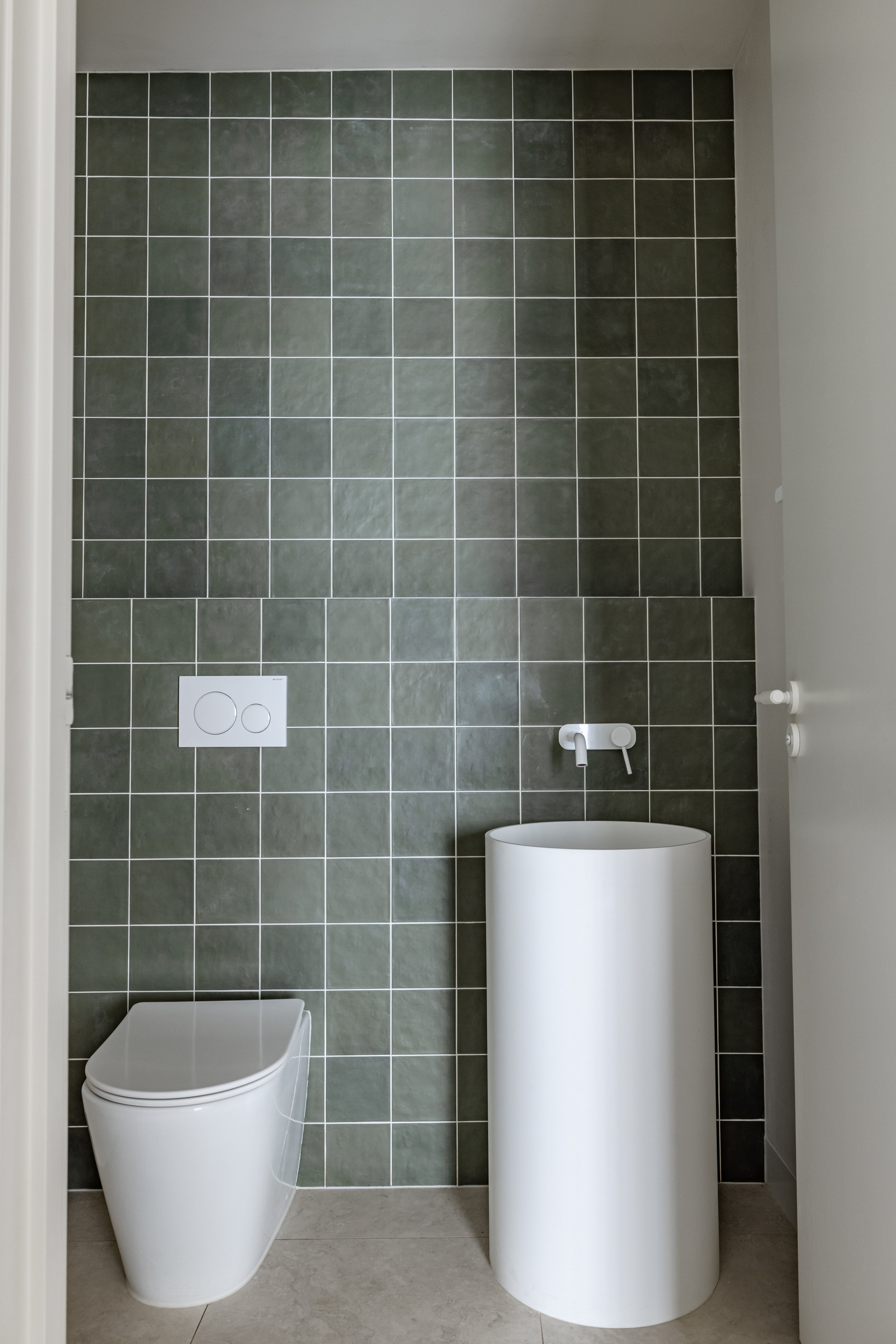 Sunday-James-Annies-bathroom (1 of 4).jpg