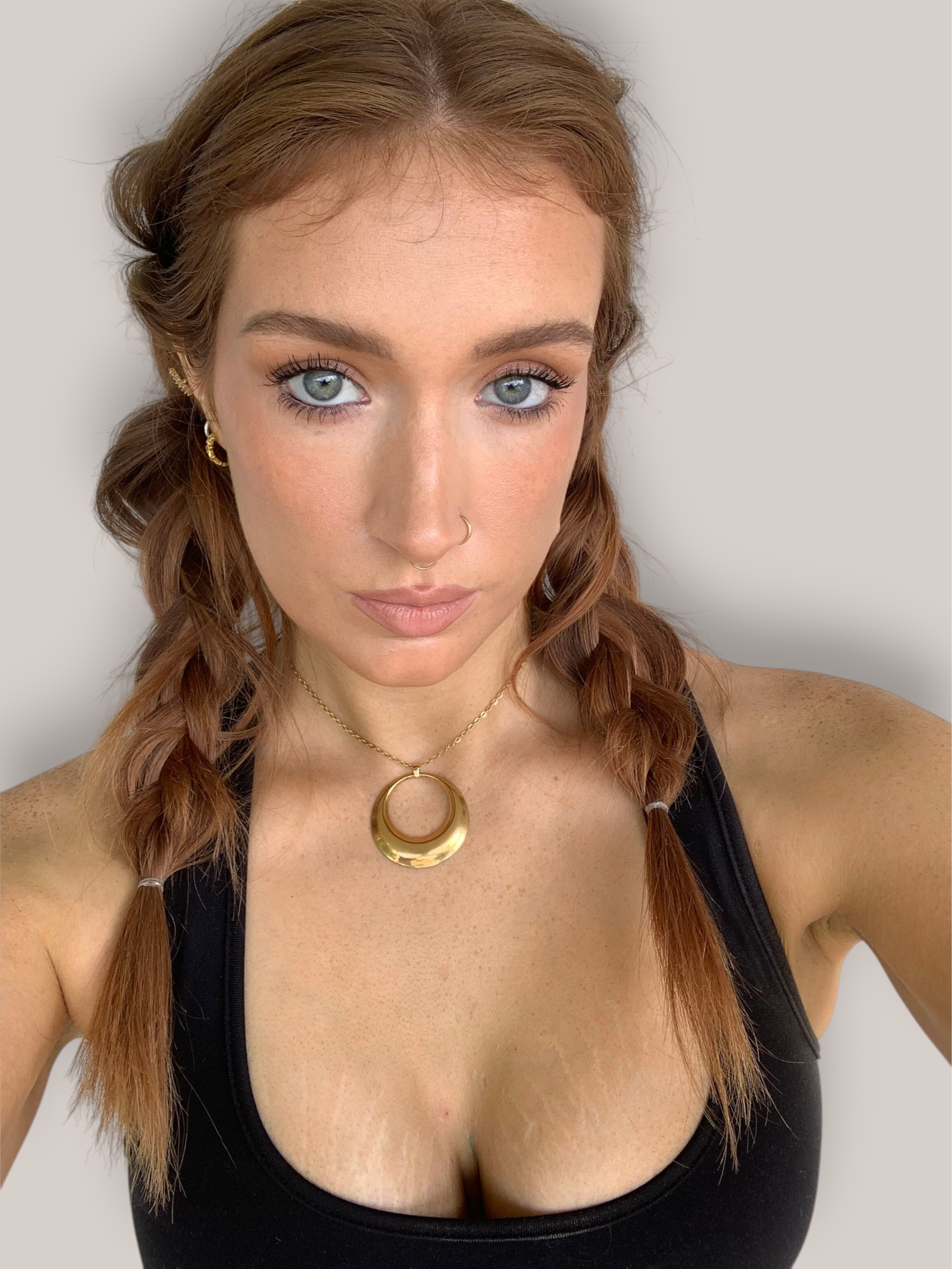 daphne+gold+chain.png