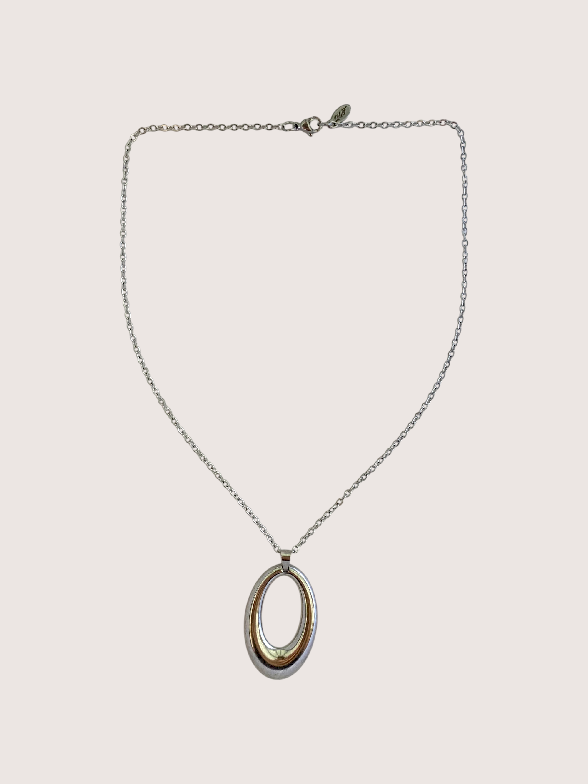 carys chain silver.png