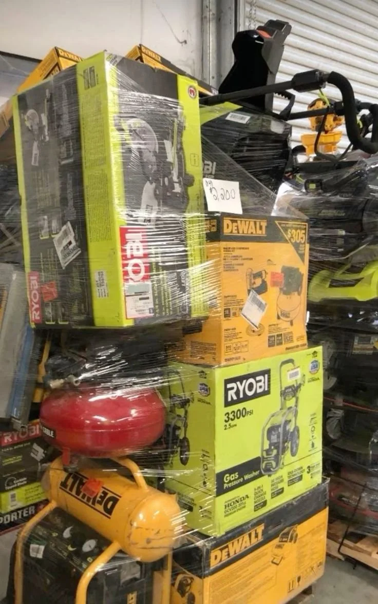 Brand new #milwaukee #dewalt#tools #pallets….jpg