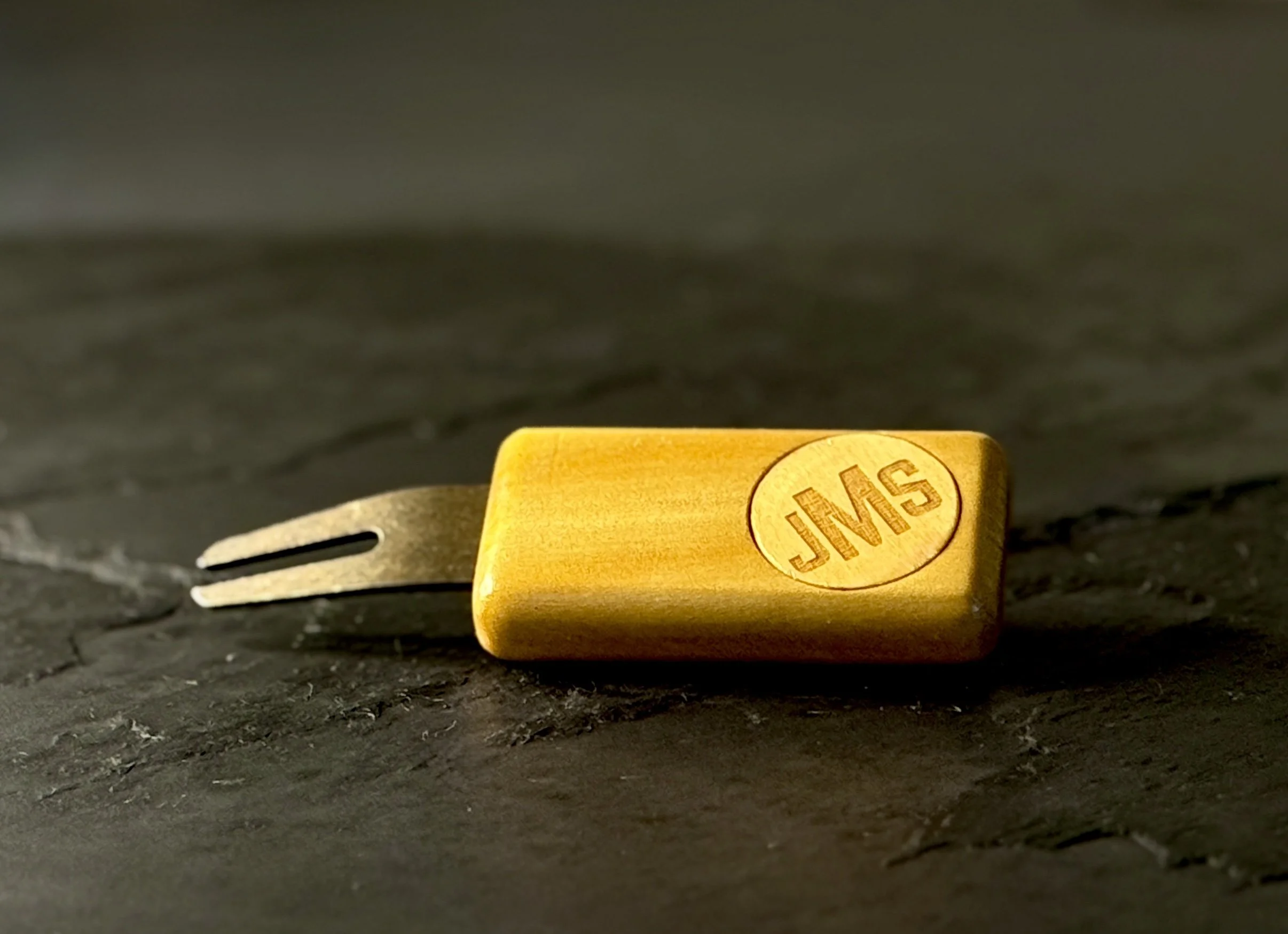 Yellowheart golf divot repair tool with personalized wooden ball marker