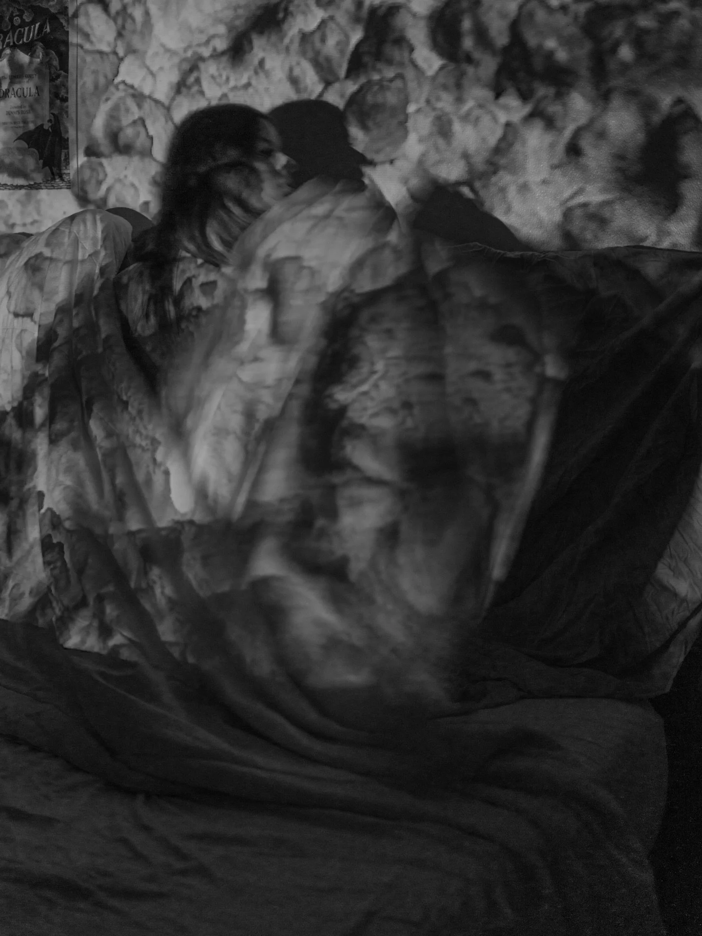 Traversing 🌬️

#digitalphotography #surrealphotography #dreamscape #bwphoto