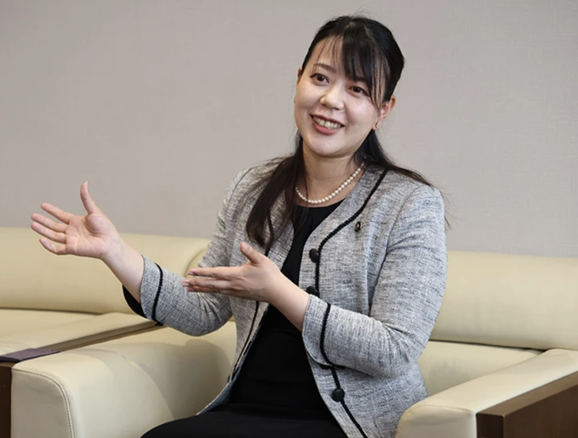 Japanese mayor plans to take maternity leave
