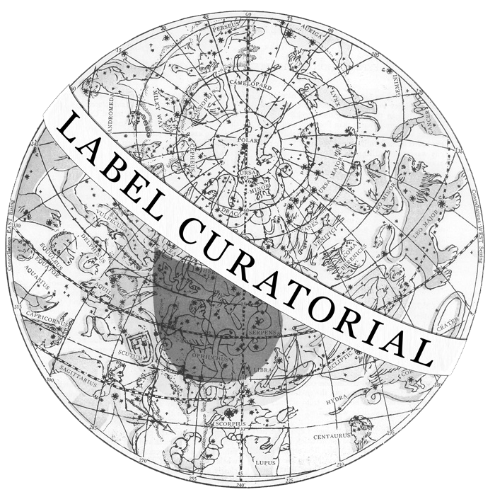 Label Curatorial 