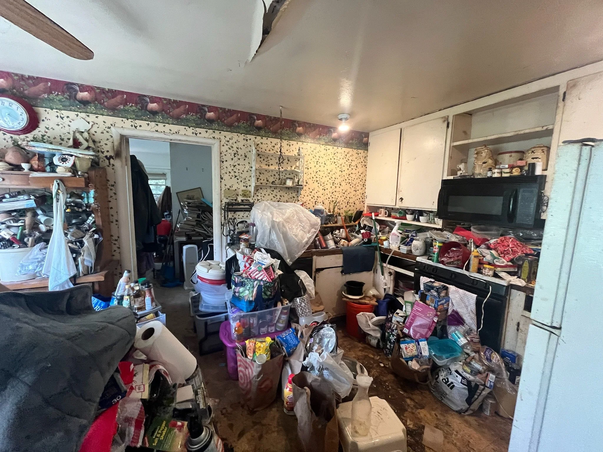 Kitchen_Before.jpeg