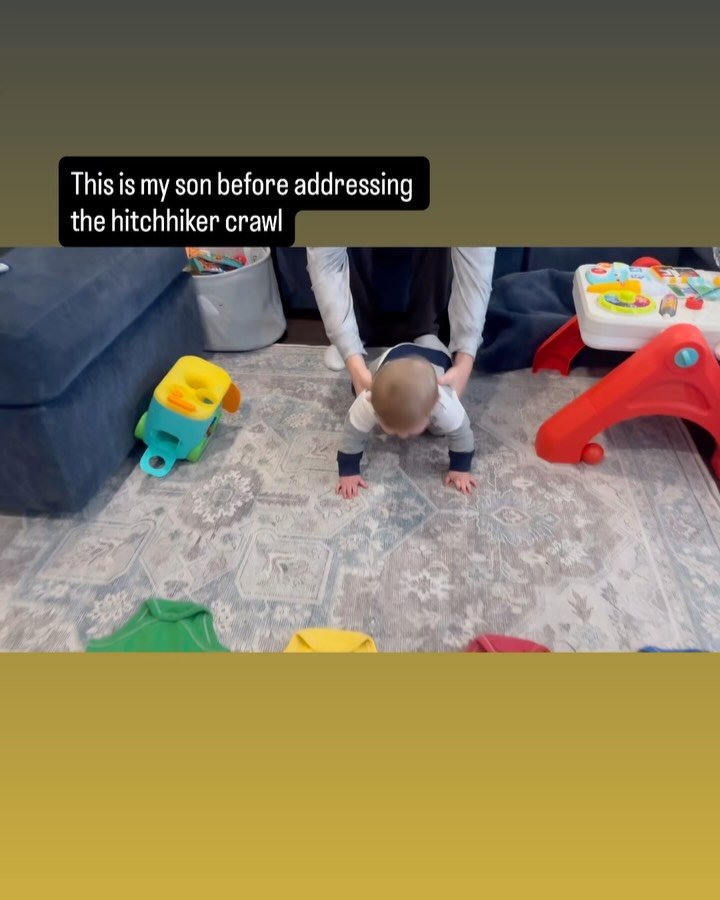 💙If your baby crawls with one leg &ldquo;hitched&rdquo; out to the side, this could be a sign of a muscle imbalance, such as weakness or tightness of the hip and poor trunk control. If left untreated, this can lead to future issues with walking, bal