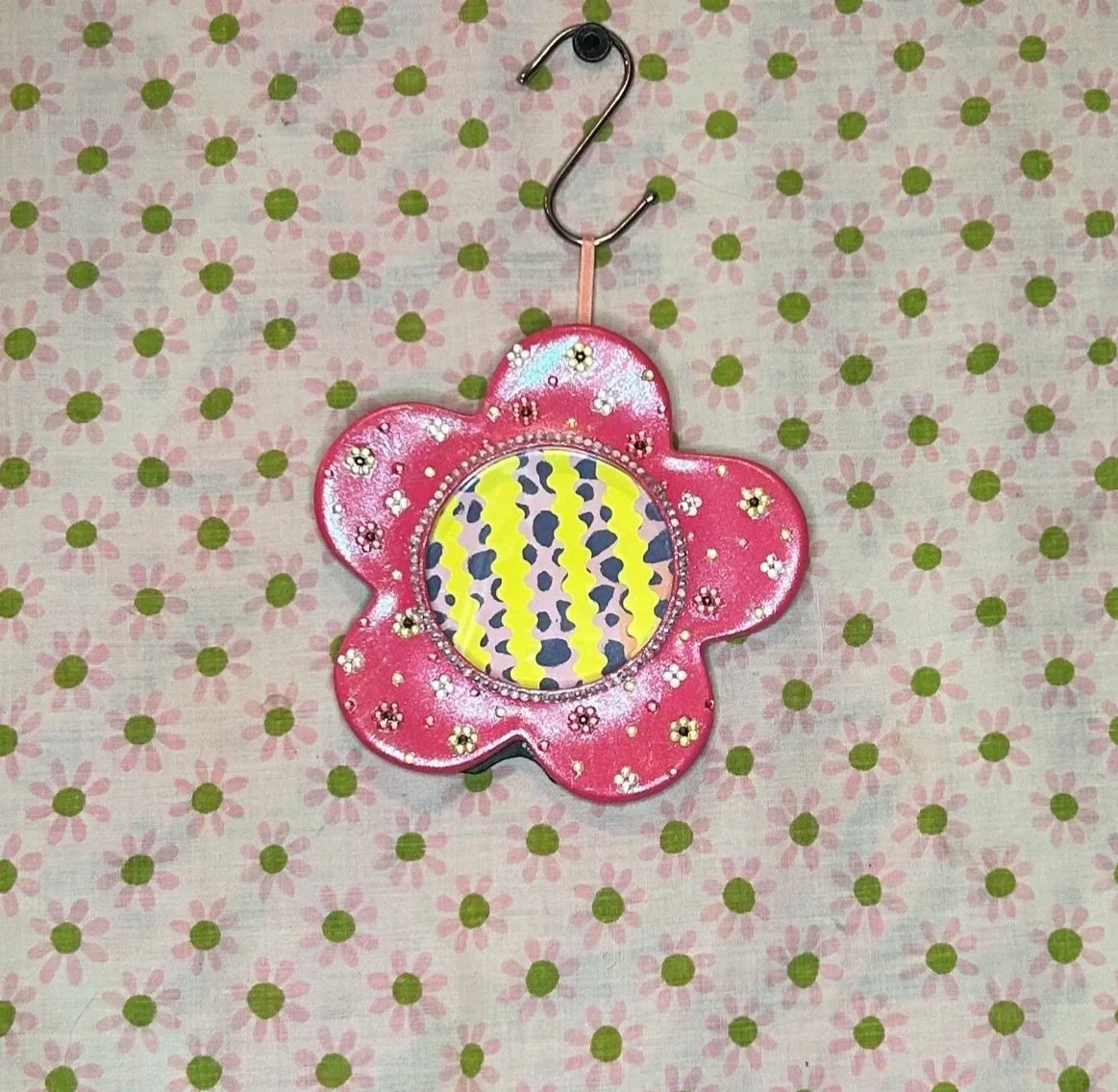 Happy Flower 3" Circular Flower Frame