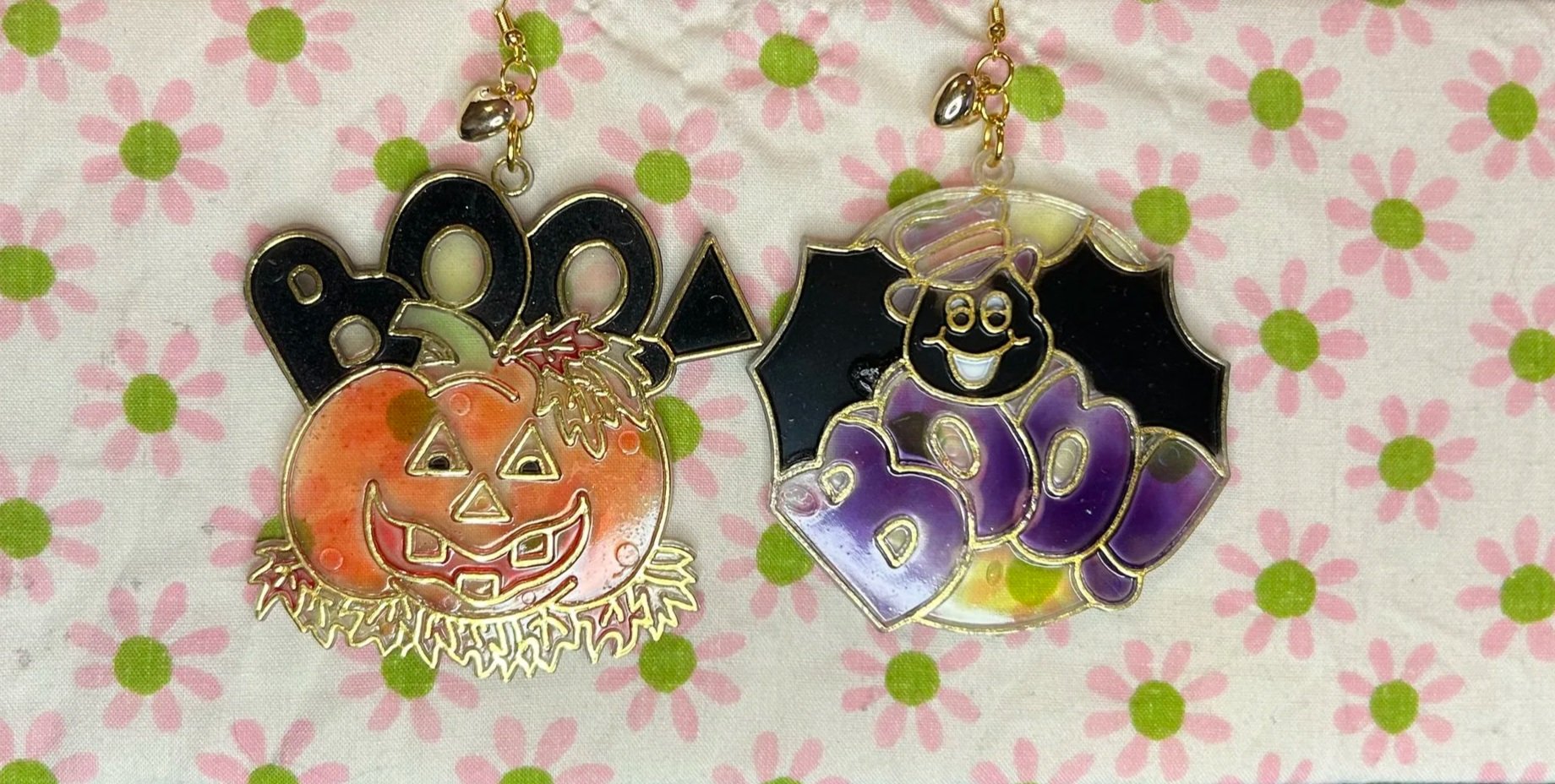 Vintage BOO! Halloween Pumpkin & Bat Suncatcher Earrings