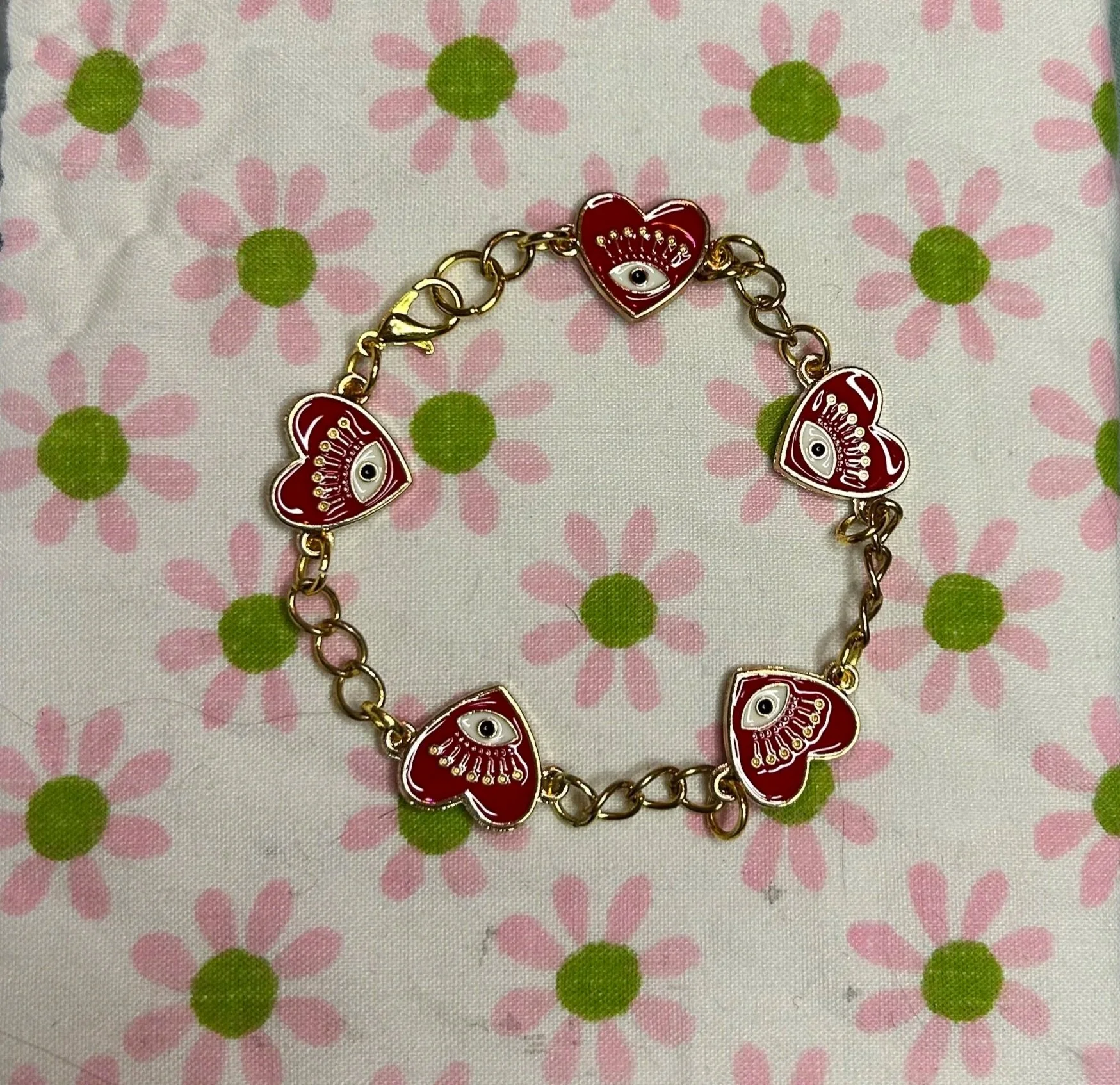 Heart Eyes Bracelet