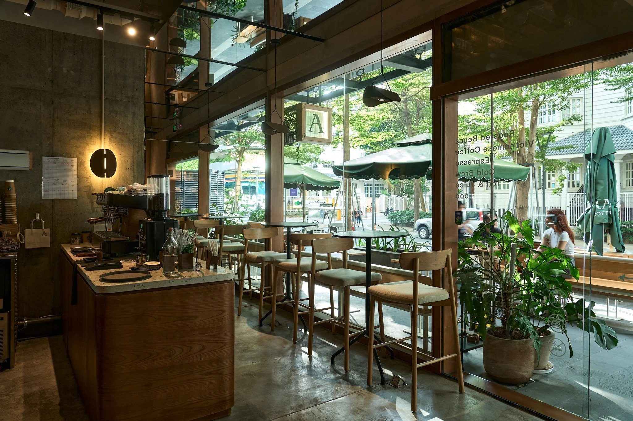 1. ARAMOUR COFFEE ROASTERS SAIGON PEARL (2).jpg