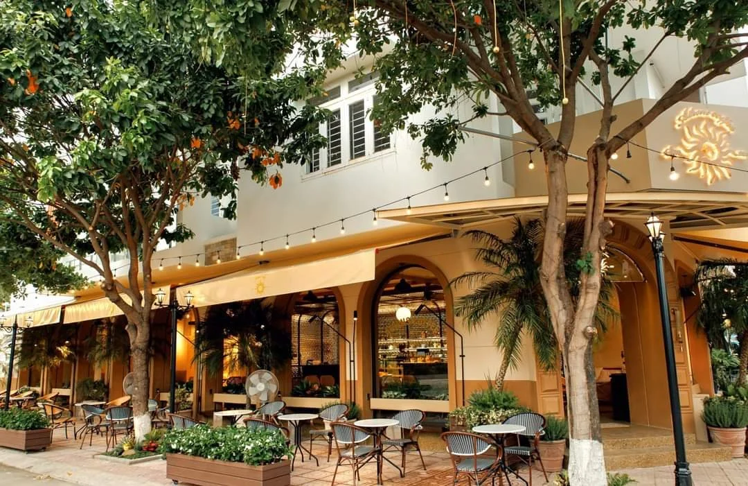 2. ATHEN COFFEE WORKPLACE (1).jpg