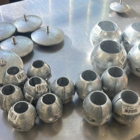 Boat anodes (zinc) replacement. Serving the marinas in Alameda (24 hours), Berkeley, Emeryville, Oakland, Richmond, San Francisco, Sausalito, and Treasure Island, California. 