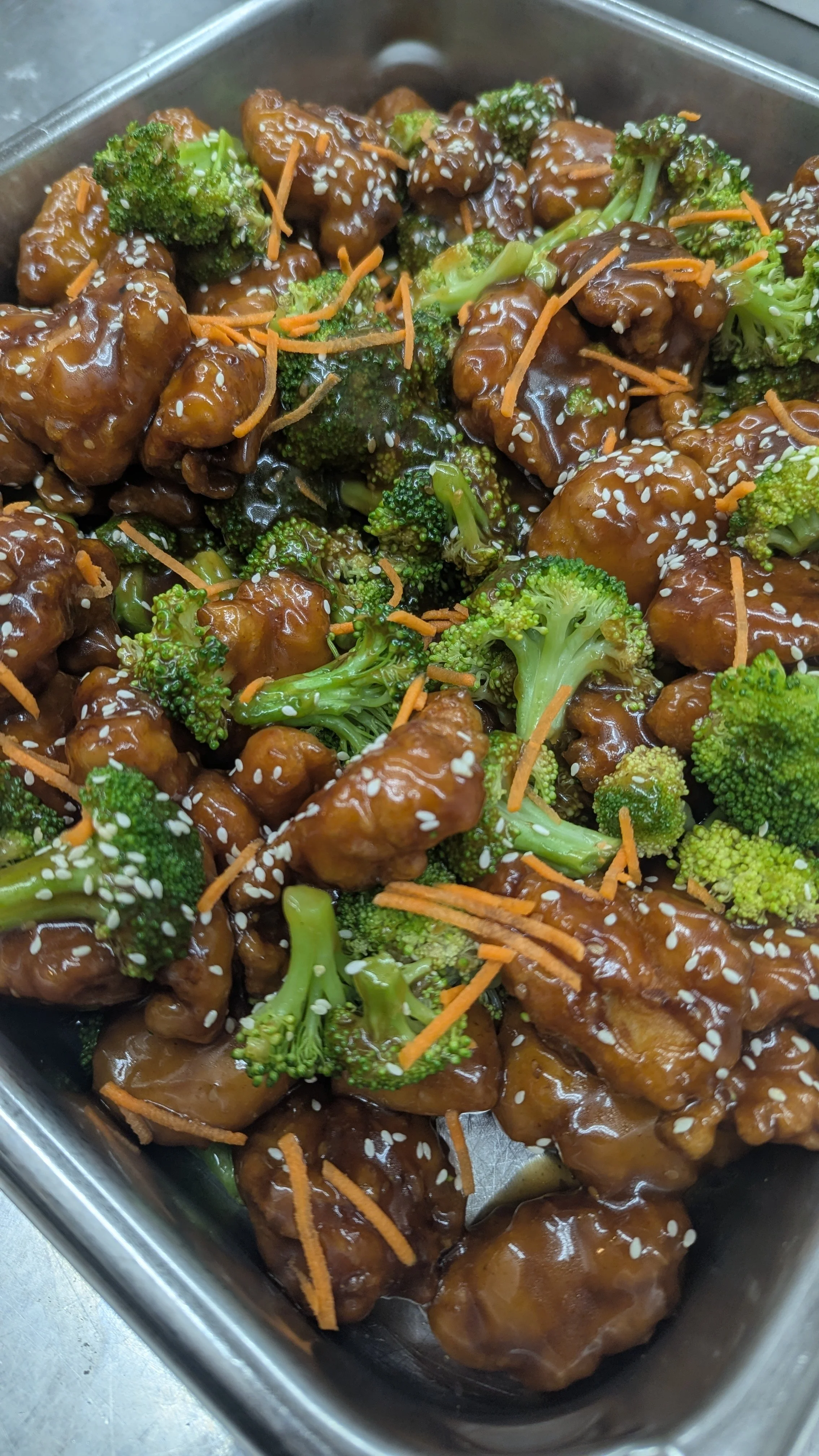 Sesame Chicken w/ Broccoli