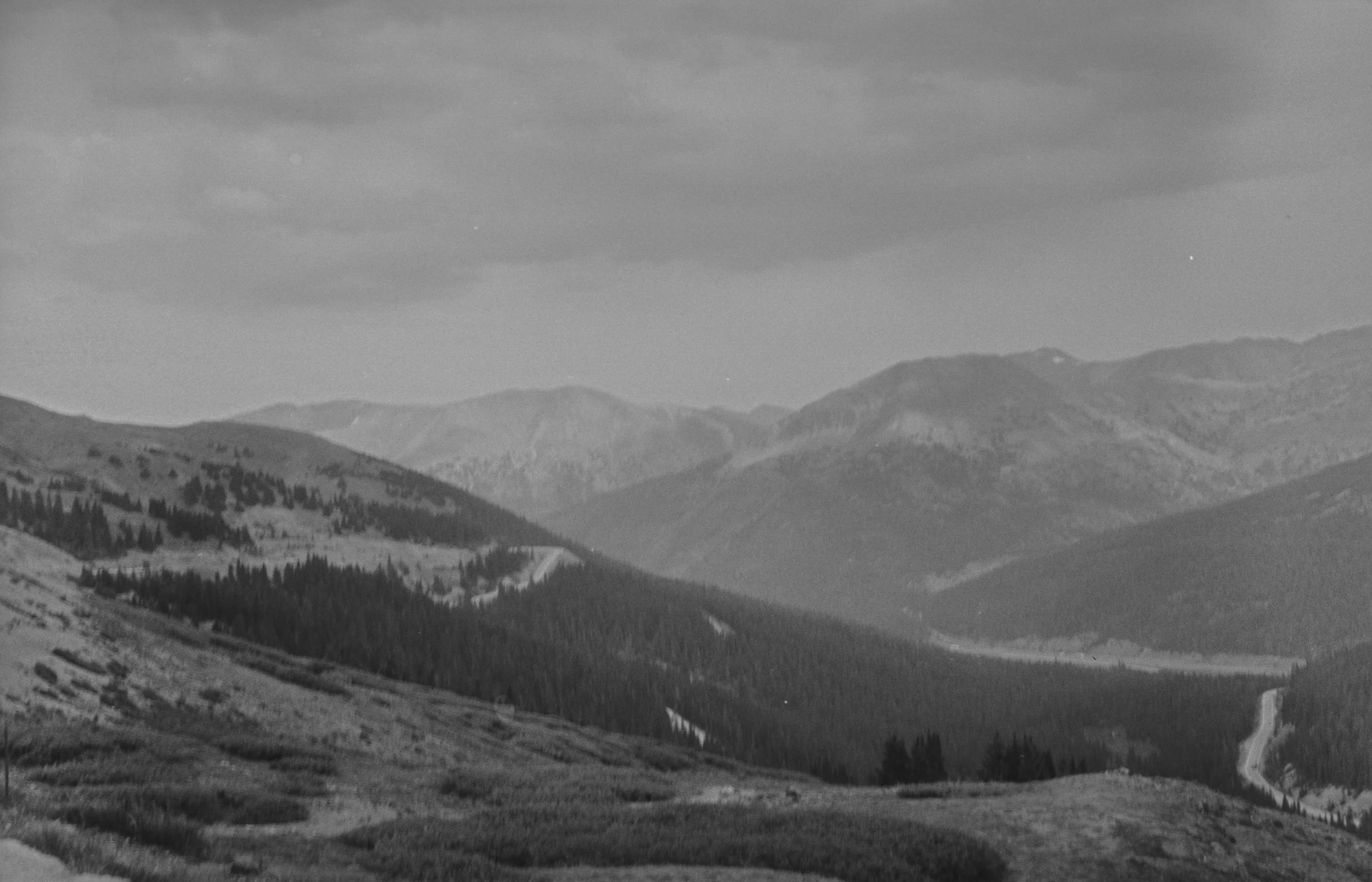 Loveland Pass
Camera: Zeiss Ikon Ikonta 523/2
Film: Kentmere Pan
Speed: 400
Size: 120
Format: 6x9