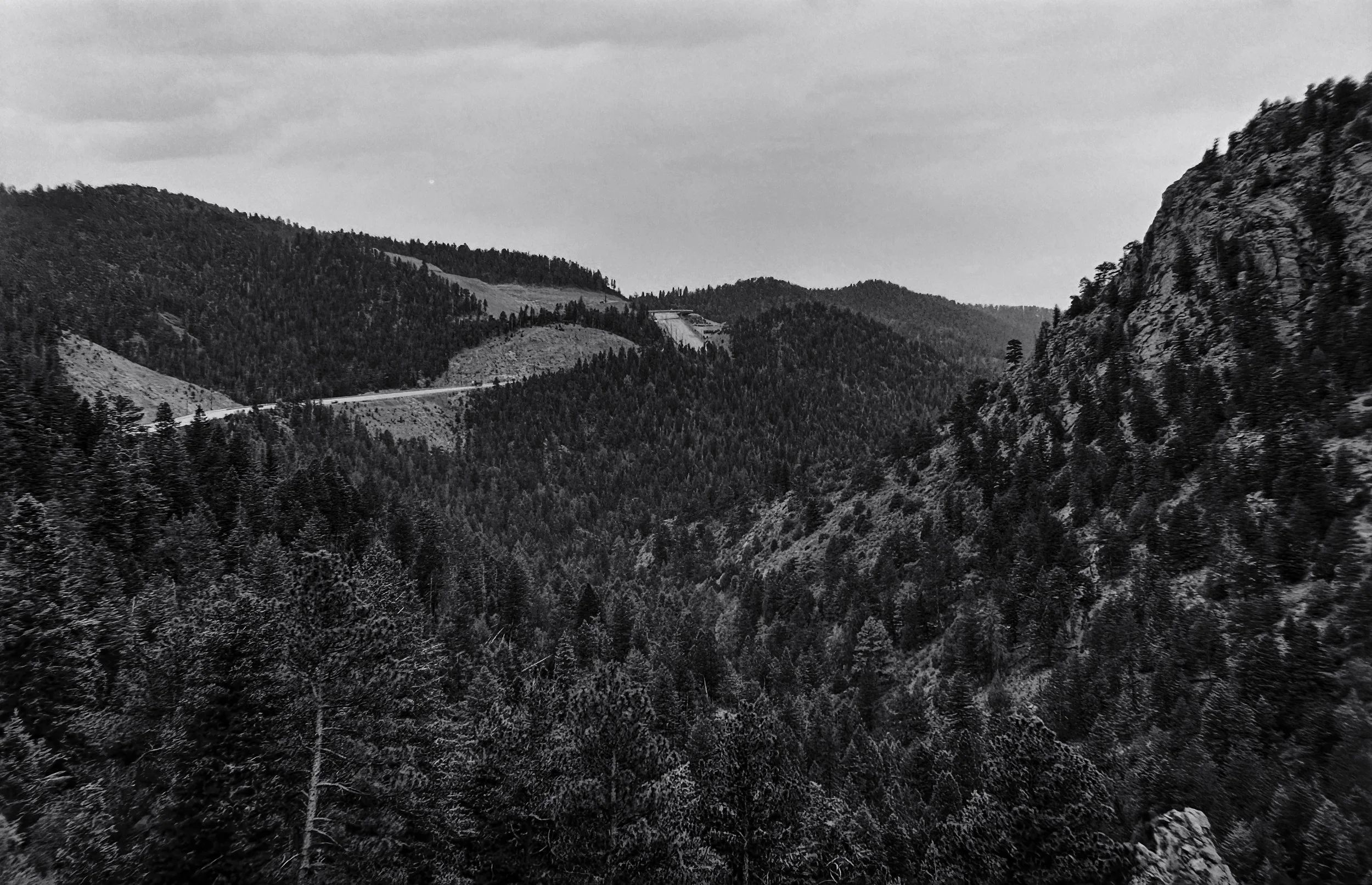 Central City Parkway
Zeiss Ikon Ikonta 523/2
Film: Ilford Ortho
Speed: 80
Size: 120
Format: 6x9