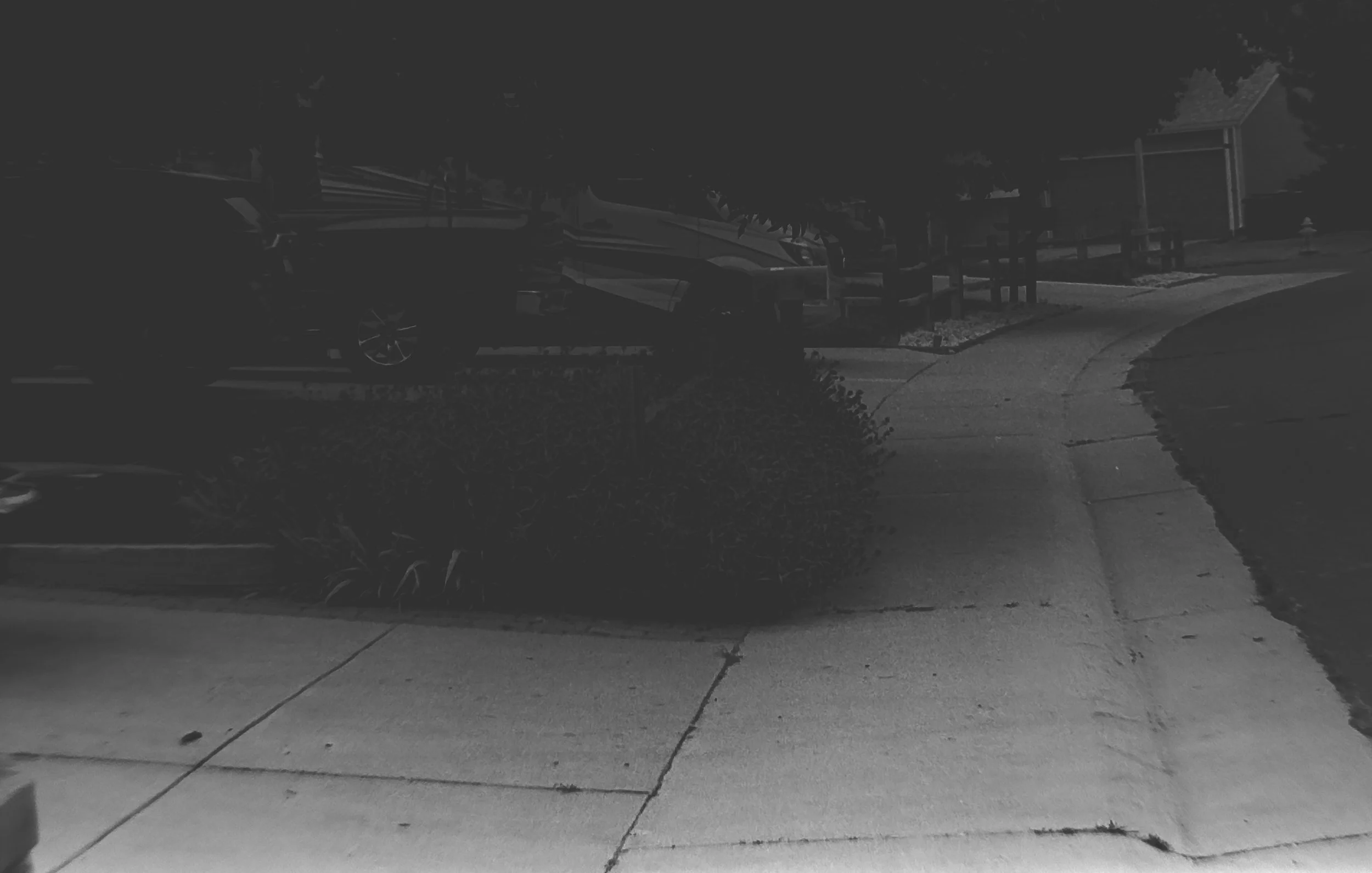 Camera: Pentax Zoom 90-WR
Film: Kodak Tri-X
Speed: 400
Size 135
Format: Full Frame