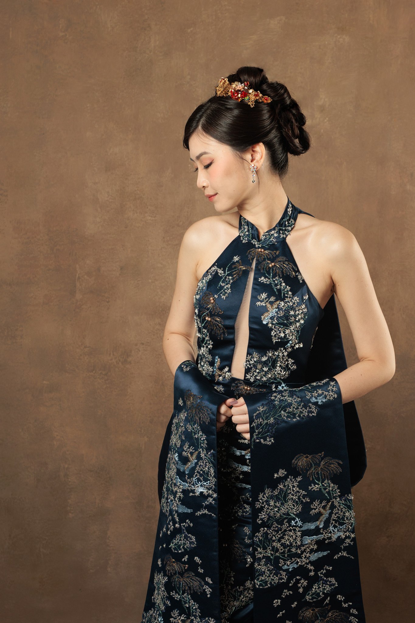traditional-chinese-bridal-makeup-hair-singapore.jpg0015.jpg