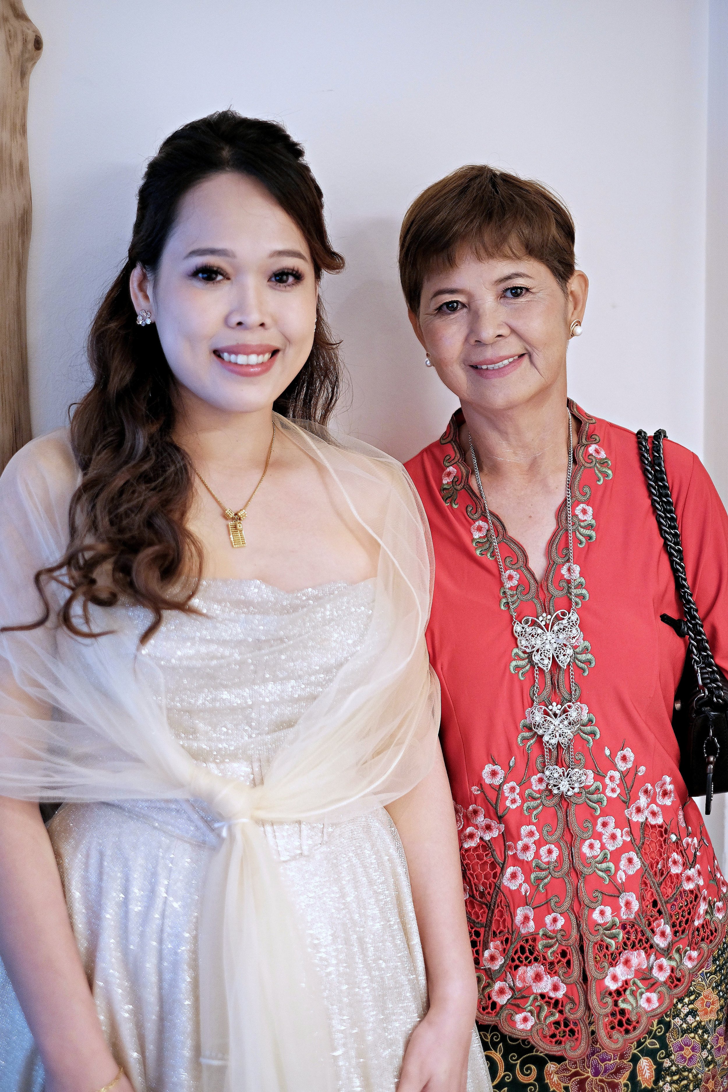 bride-mother-makeup-hair-singapore 5.jpg